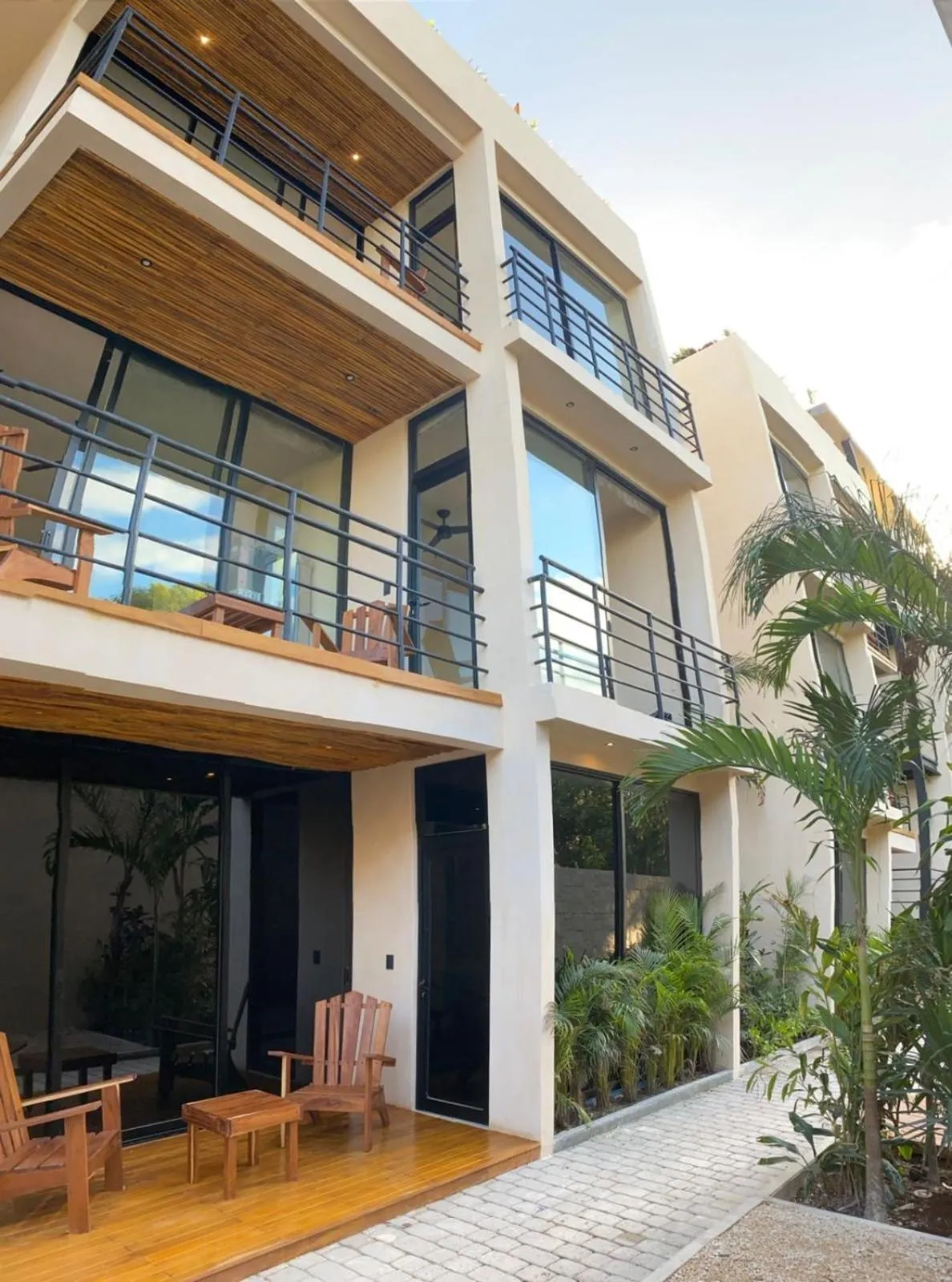 Property building in La Veleta luxury condos