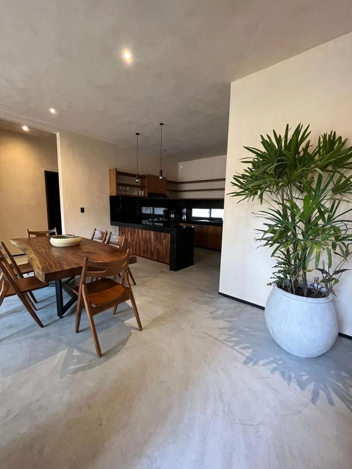 Dining area in La Veleta luxury condos