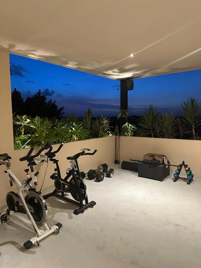 La Veleta luxury condos