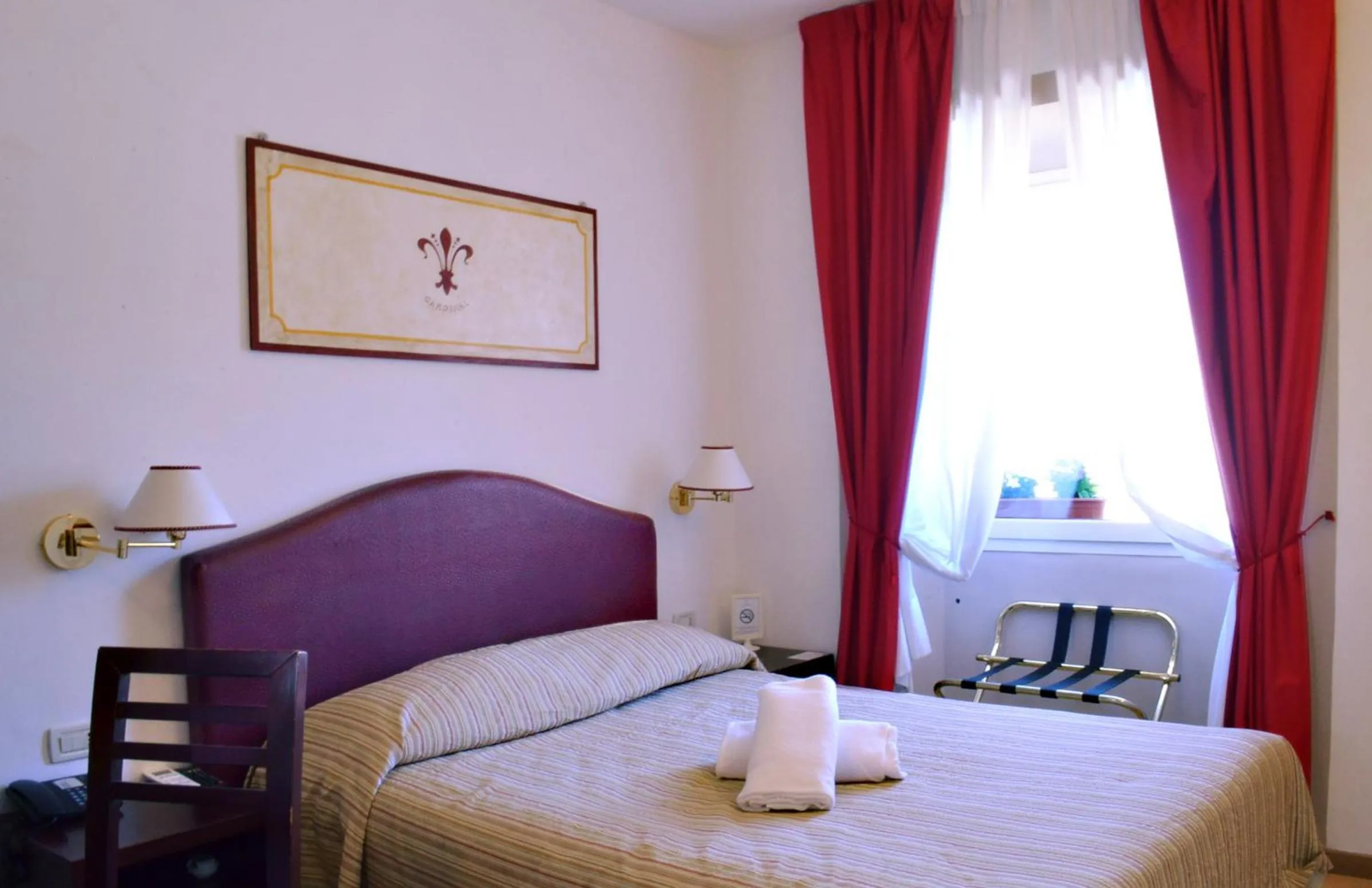 Bedroom, Bed in Hotel Cardinal of Florence - recommended for ages 25 to 55