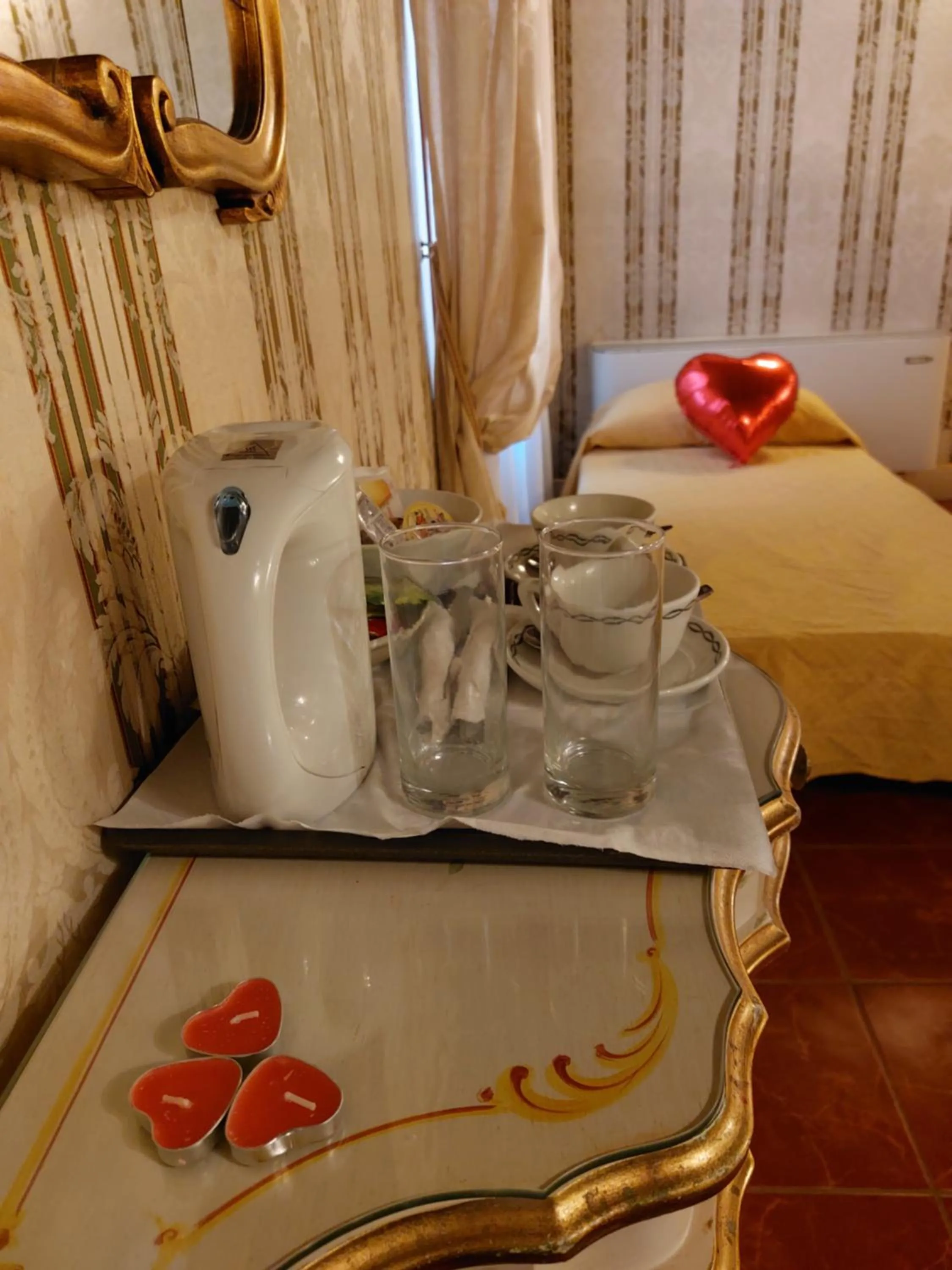 Coffee/tea facilities, Bed in Residenza Hotel San Maurizio