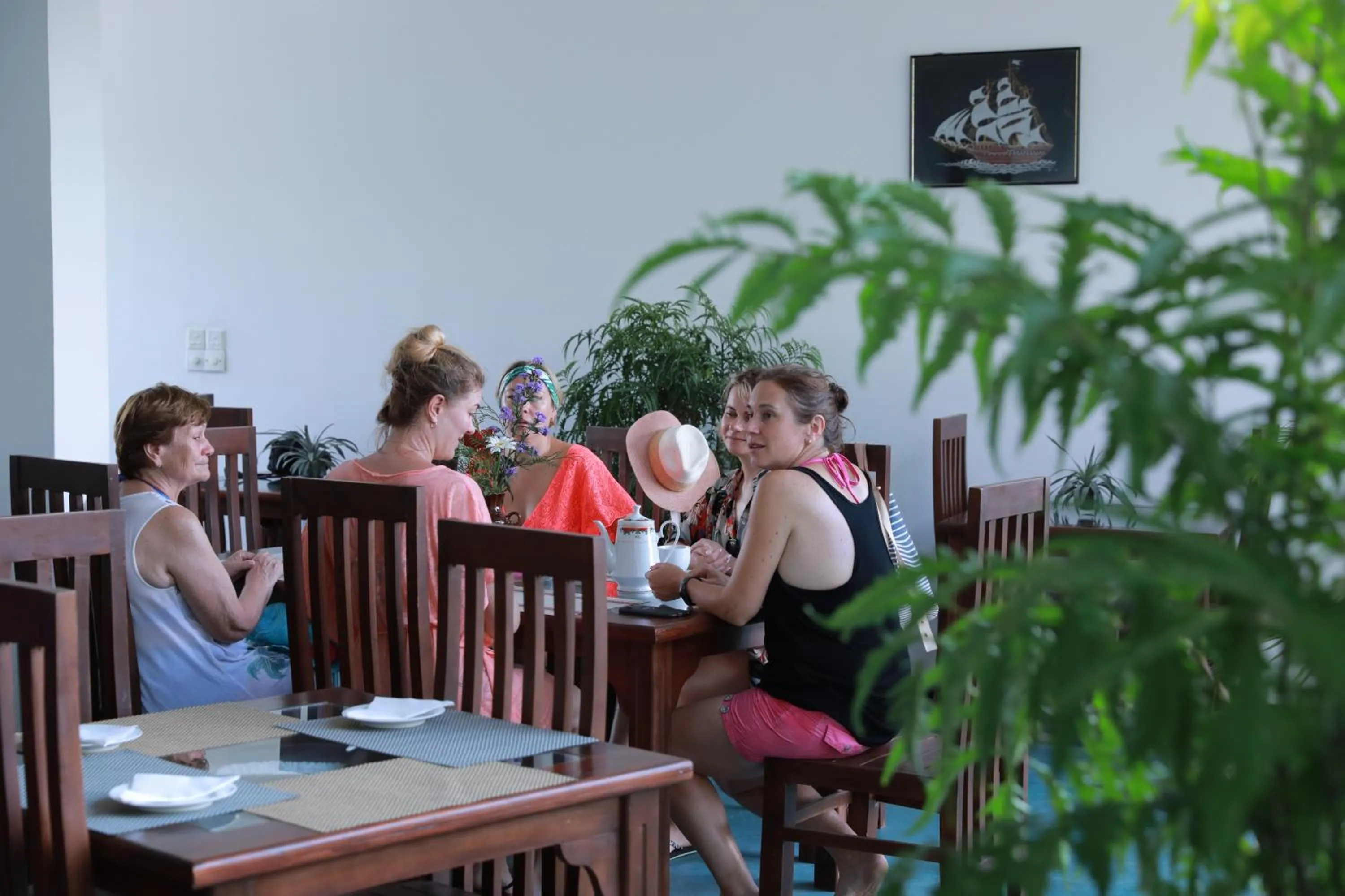 Restaurant/places to eat in Hotel Bay Watch Unawatuna