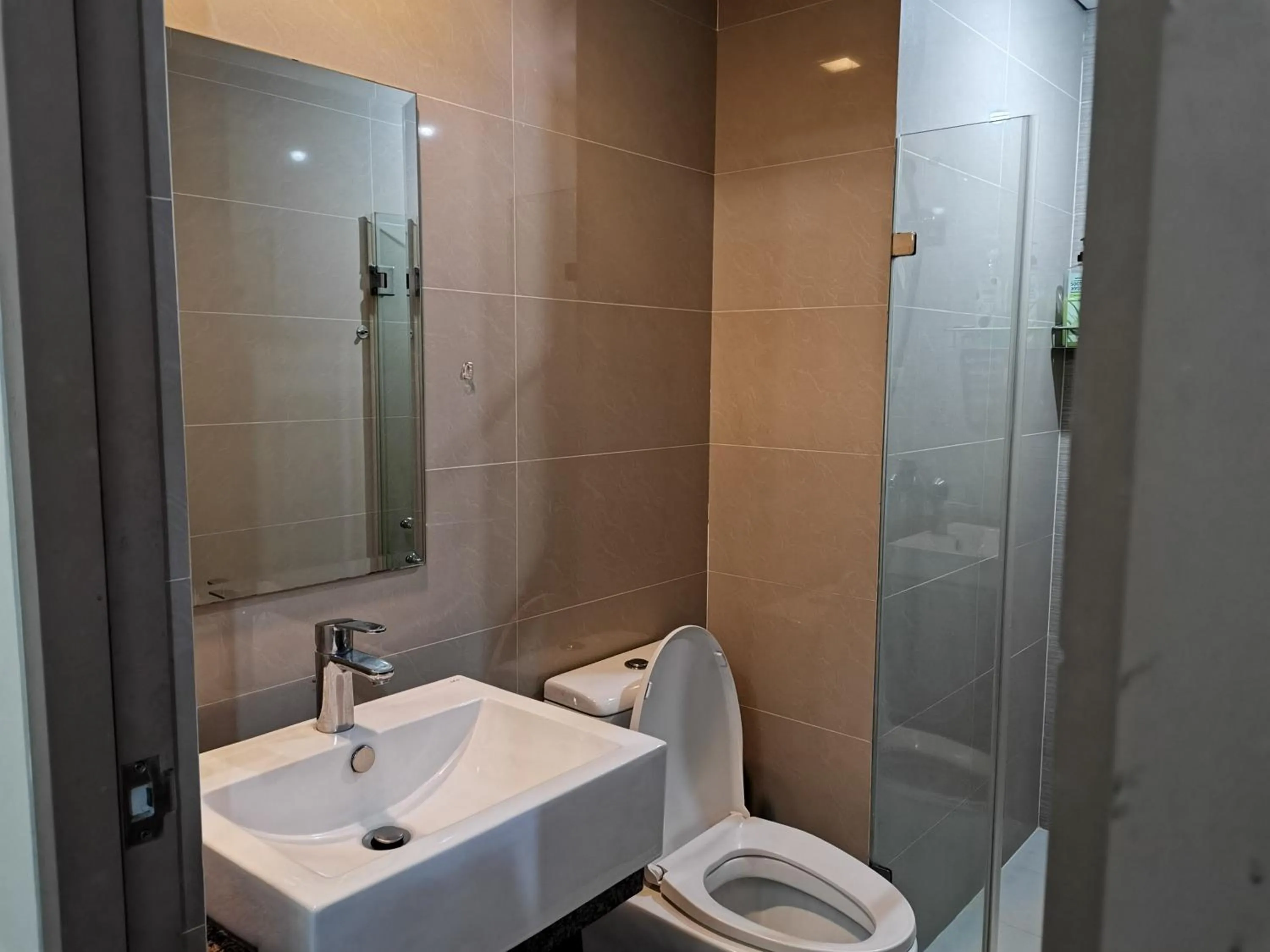 Bathroom in palm tree villas