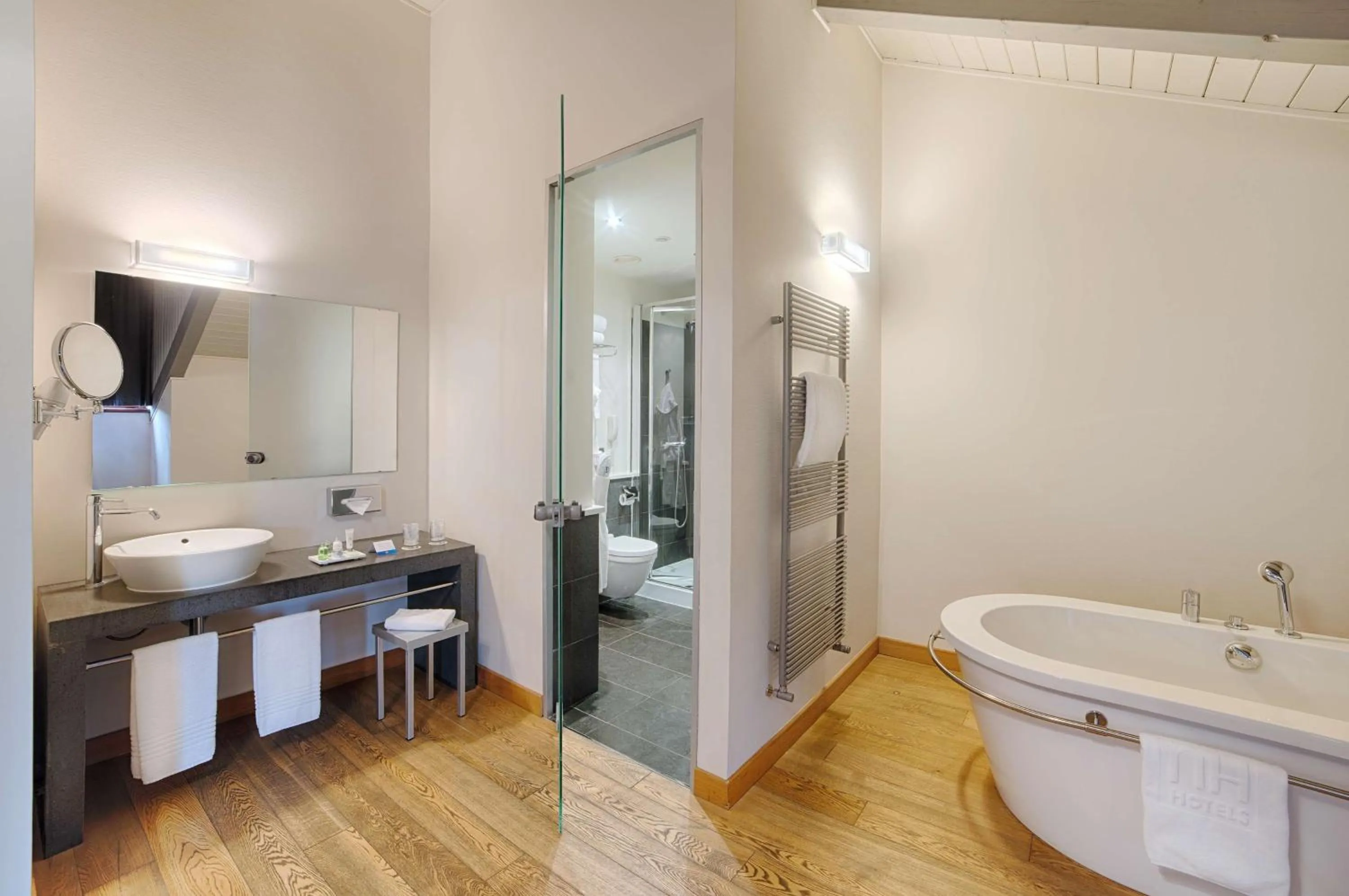 Bathroom in NH Collection Torino Santo Stefano