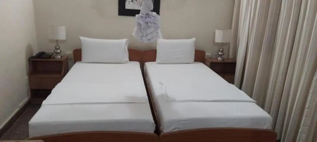 Bed in Milano Tourist Rest