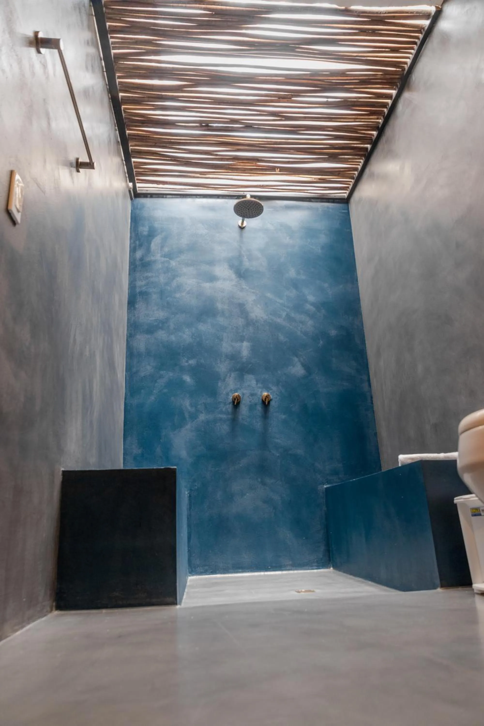 Shower in Bora Bora Cartagena