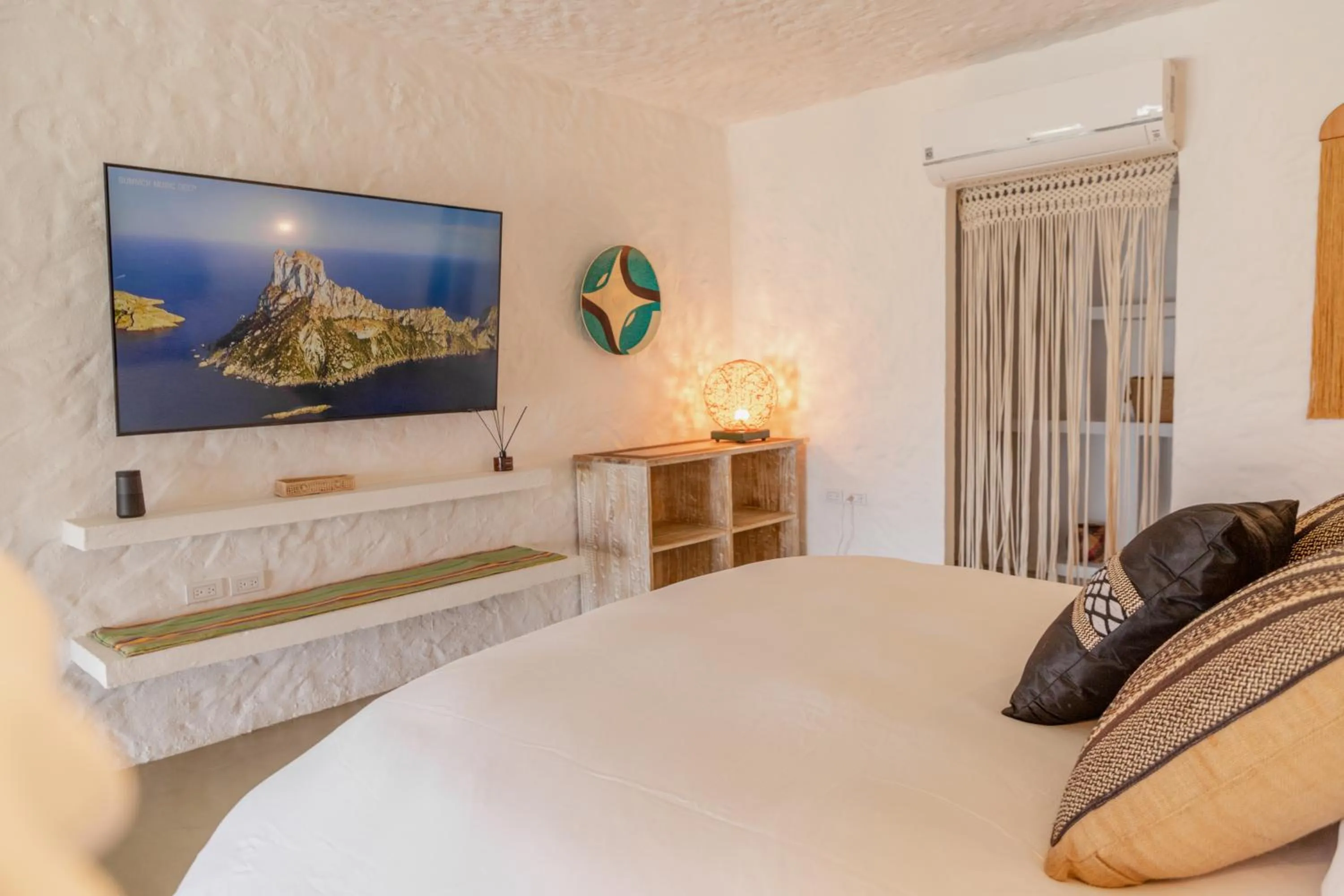 Bed in Bora Bora Cartagena