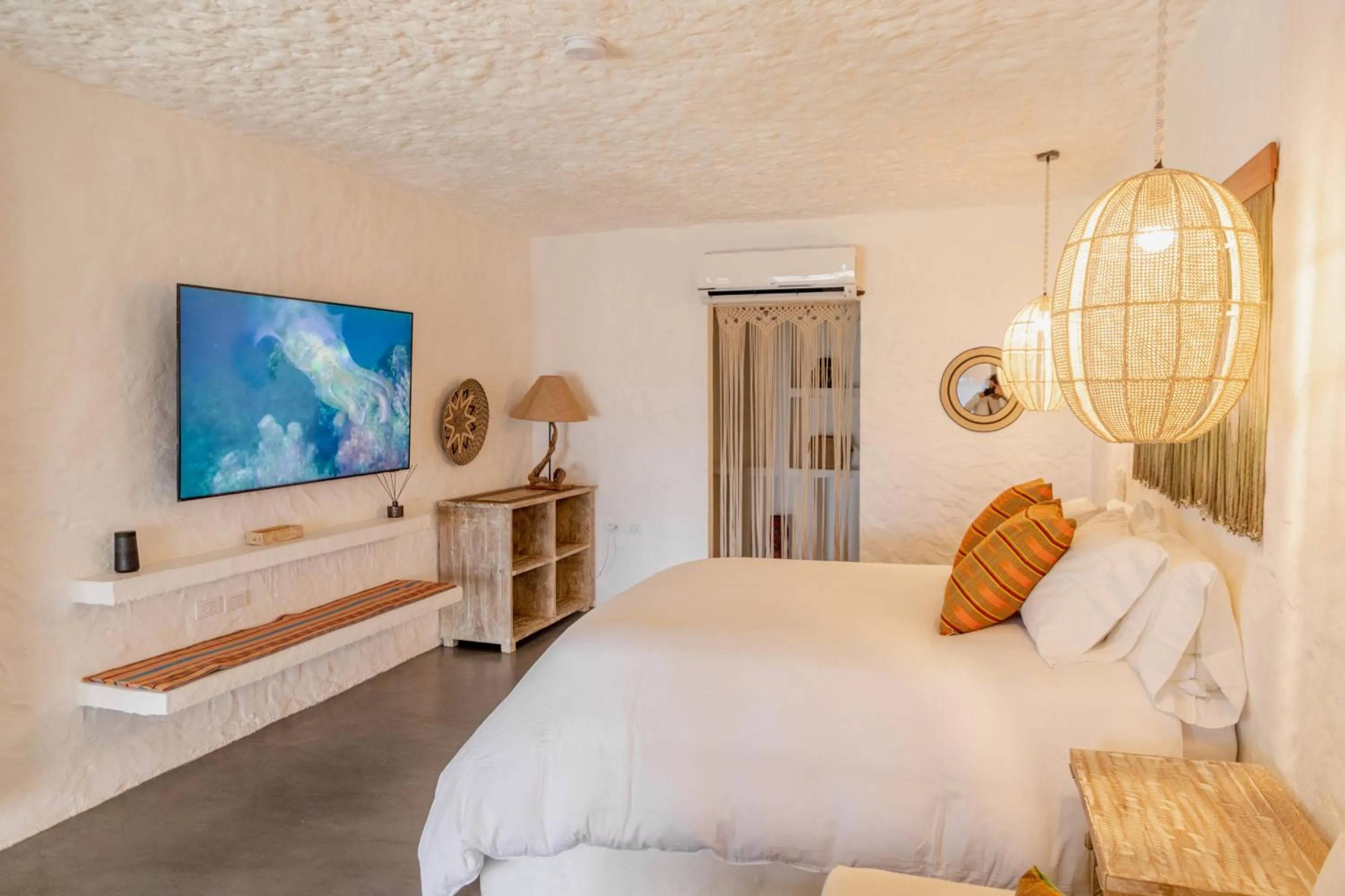 Bed in Bora Bora Cartagena