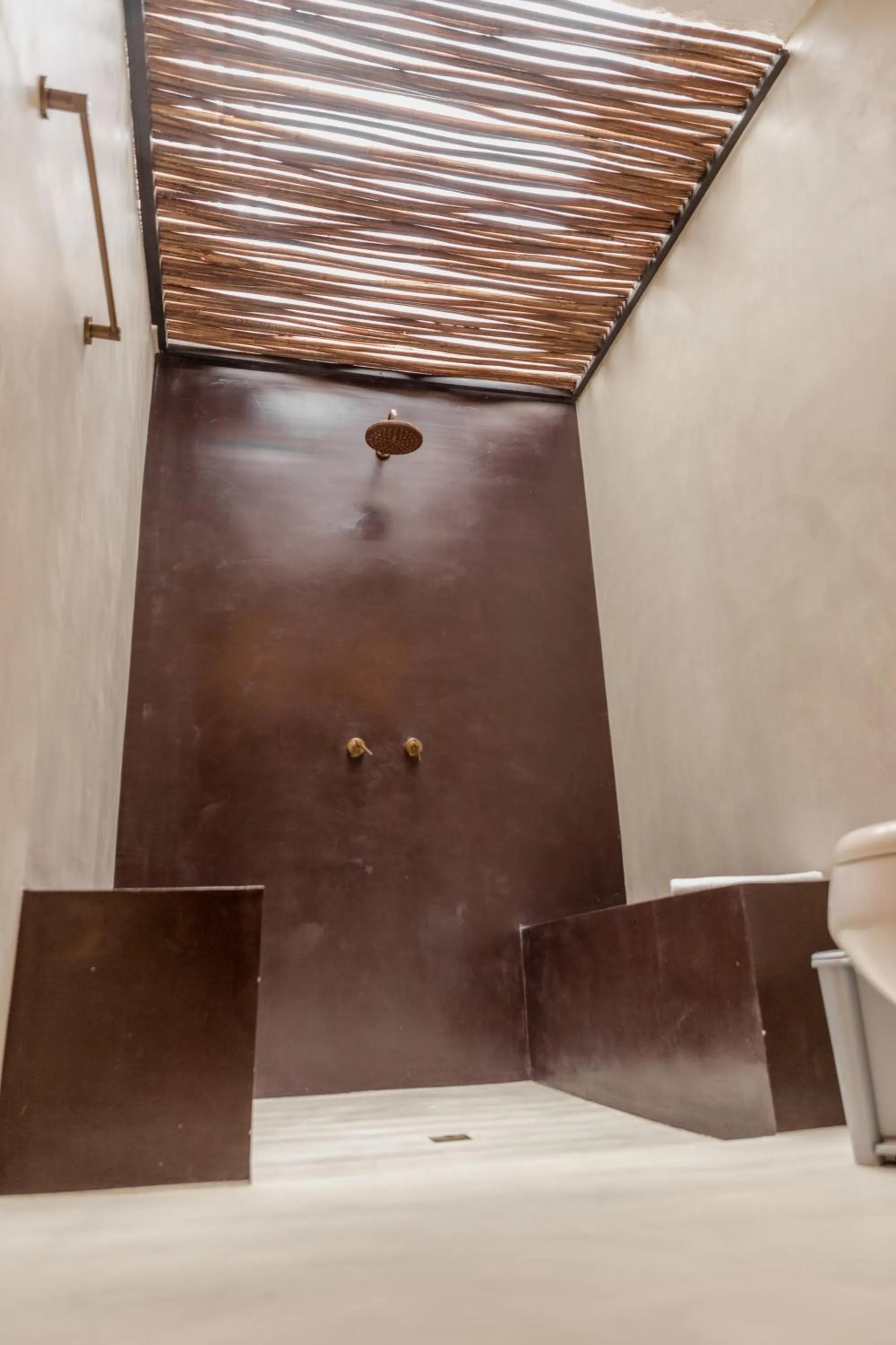 Shower, Bed in Bora Bora Cartagena