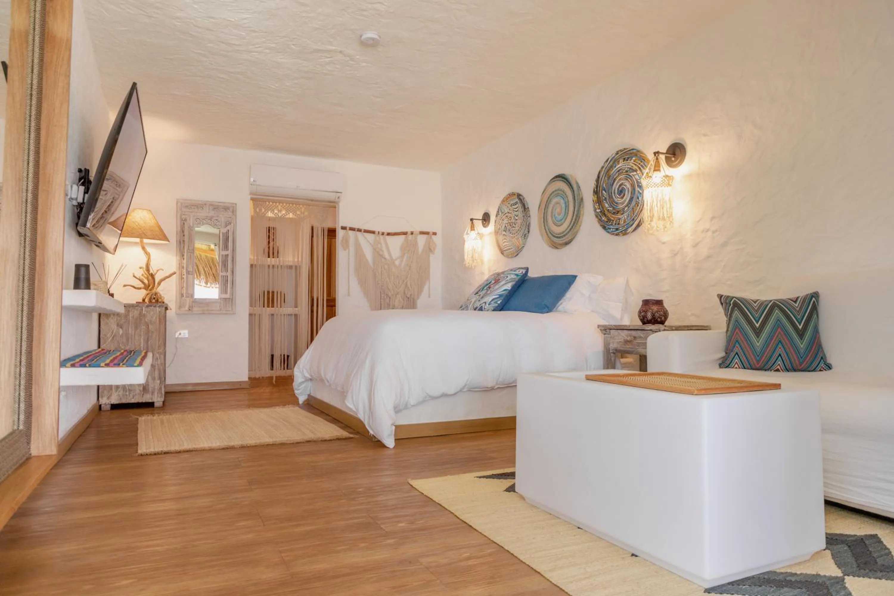 Bed in Bora Bora Cartagena