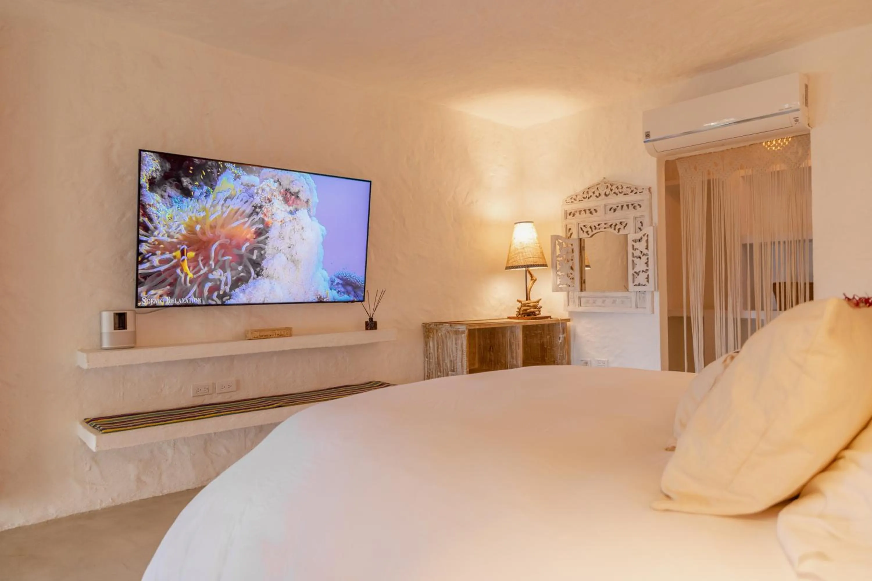 Bed in Bora Bora Cartagena