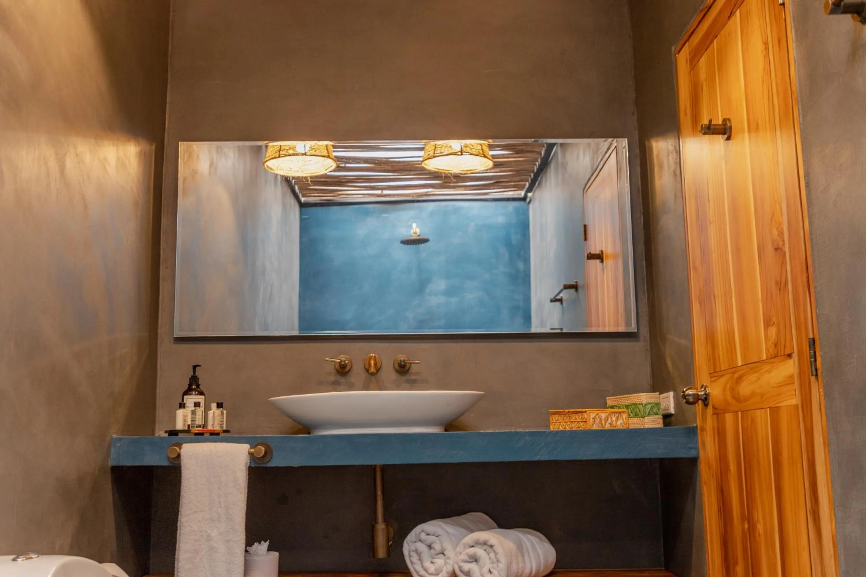 Shower in Bora Bora Cartagena