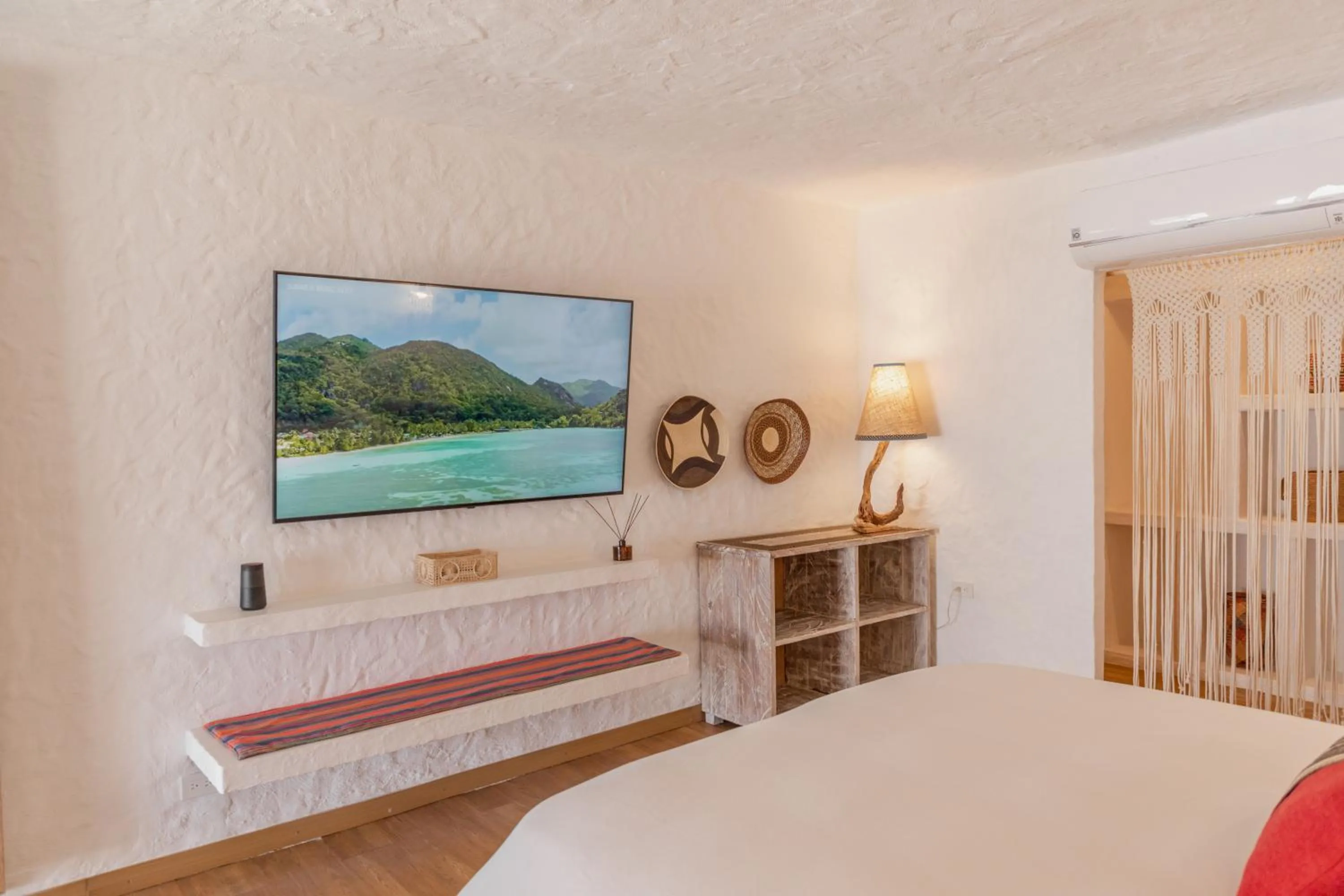 Bed in Bora Bora Cartagena