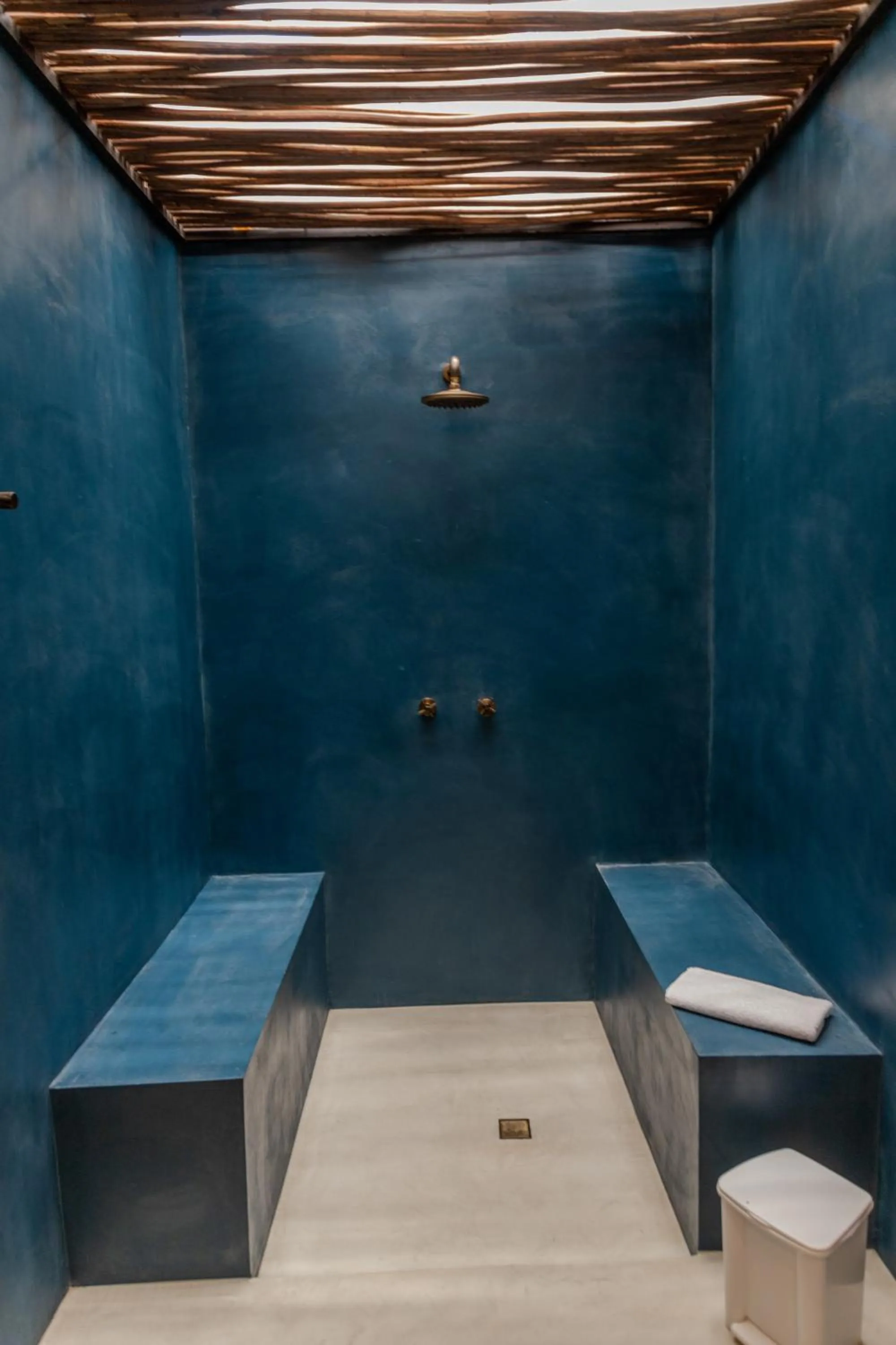 Bathroom in Bora Bora Cartagena