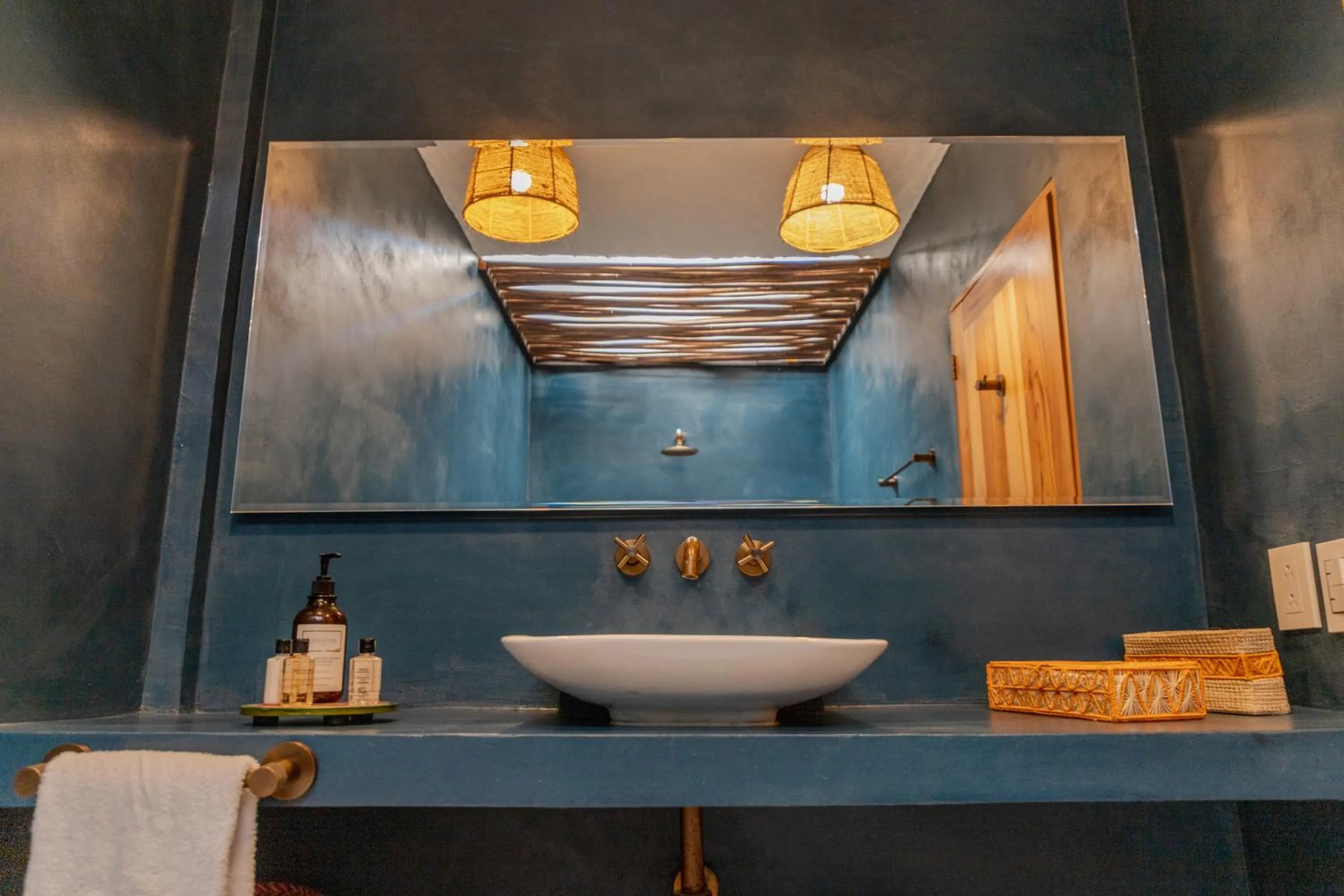 Bathroom in Bora Bora Cartagena