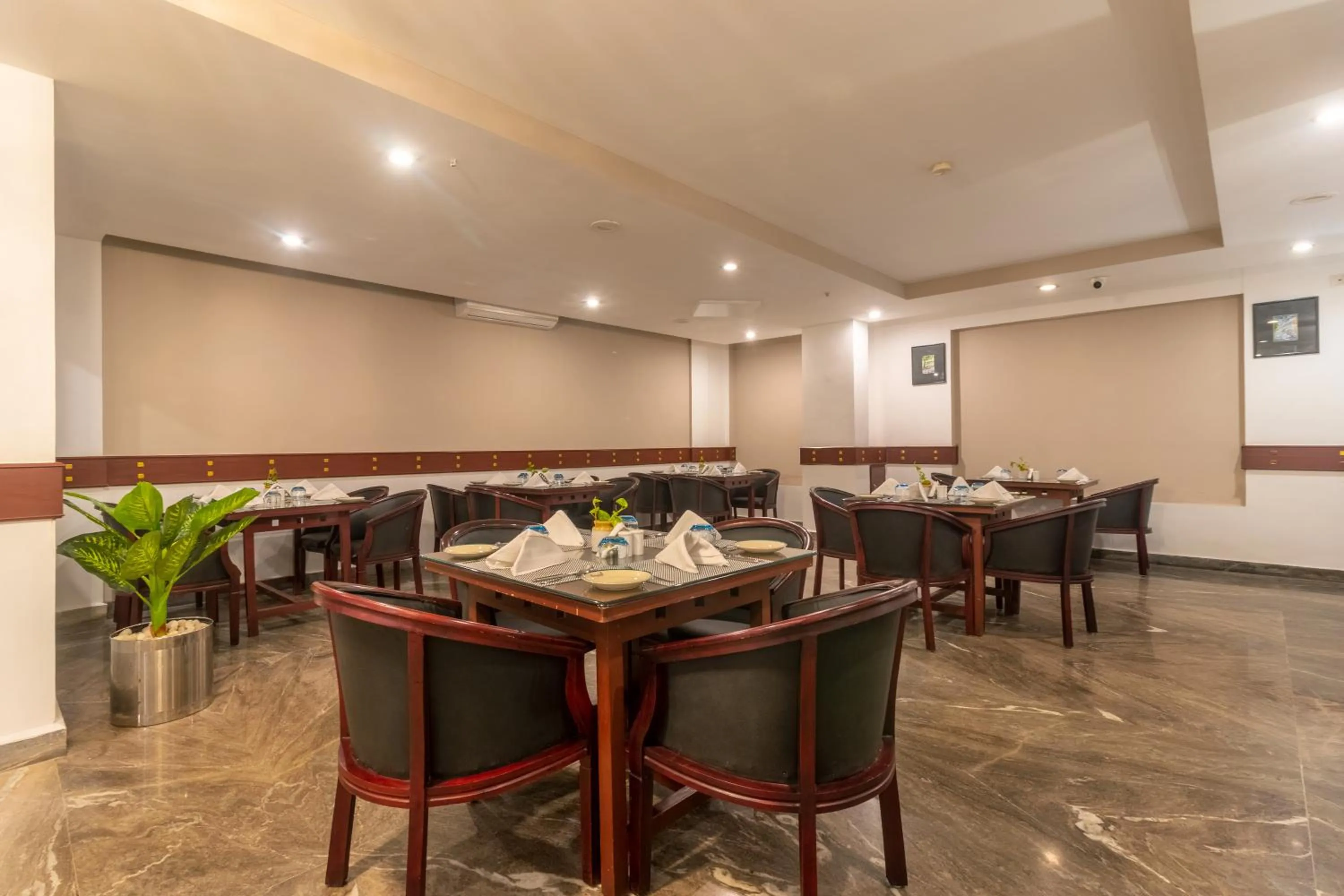 Restaurant/places to eat in Zip By Spree Hotels Mangala Towers Thrissur