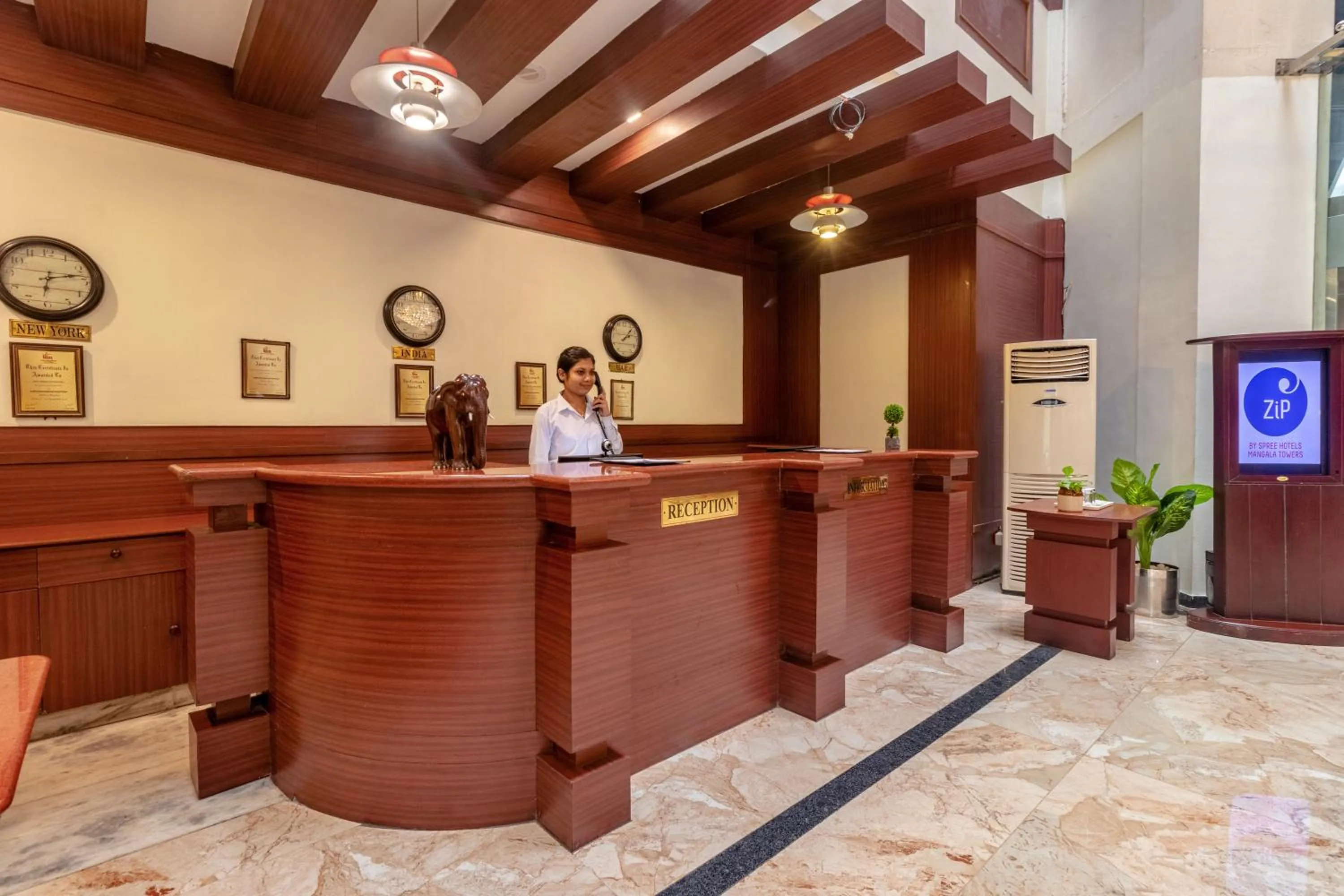 Lobby or reception in Zip By Spree Hotels Mangala Towers Thrissur