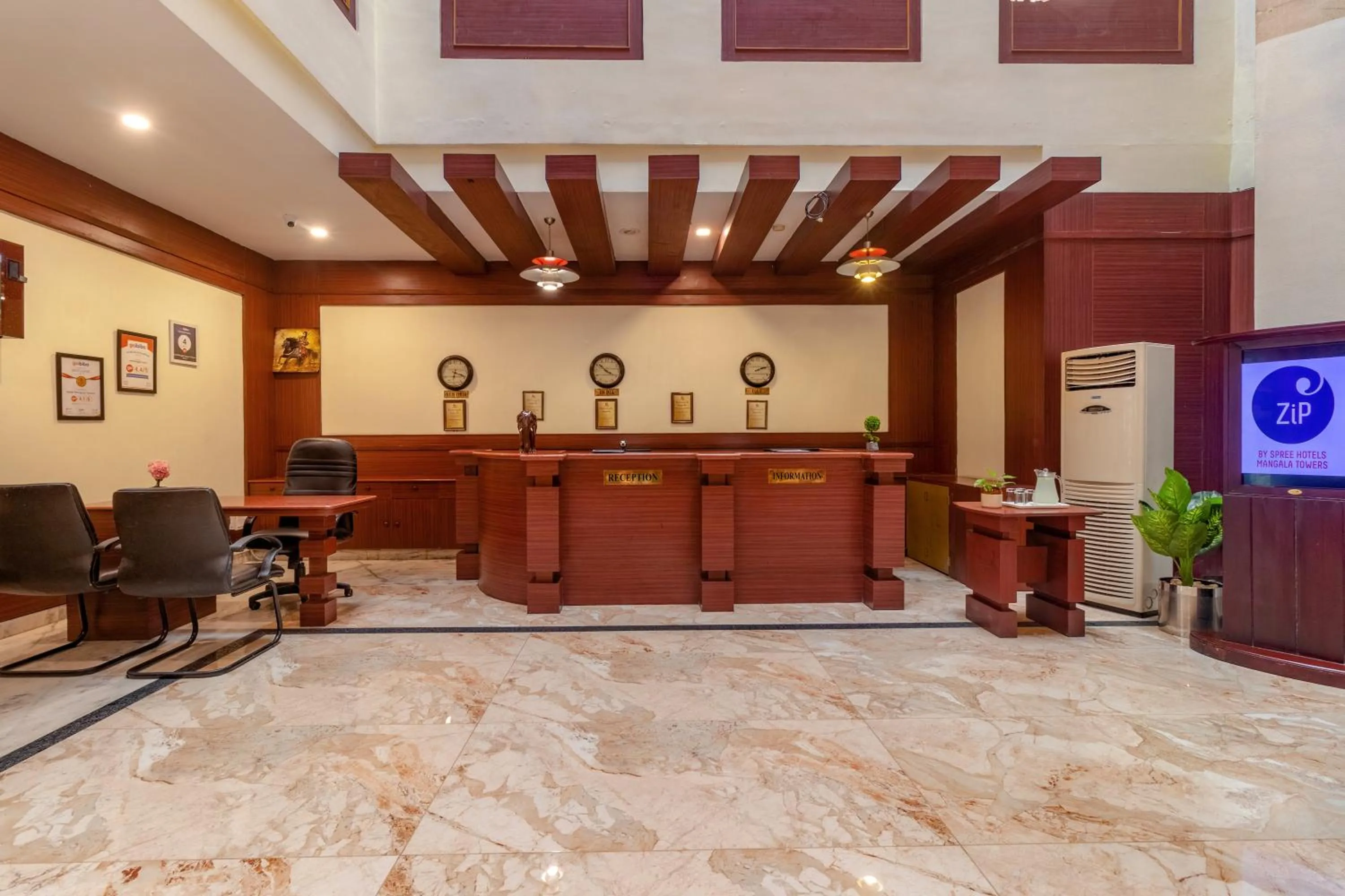 Lobby or reception in Zip By Spree Hotels Mangala Towers Thrissur