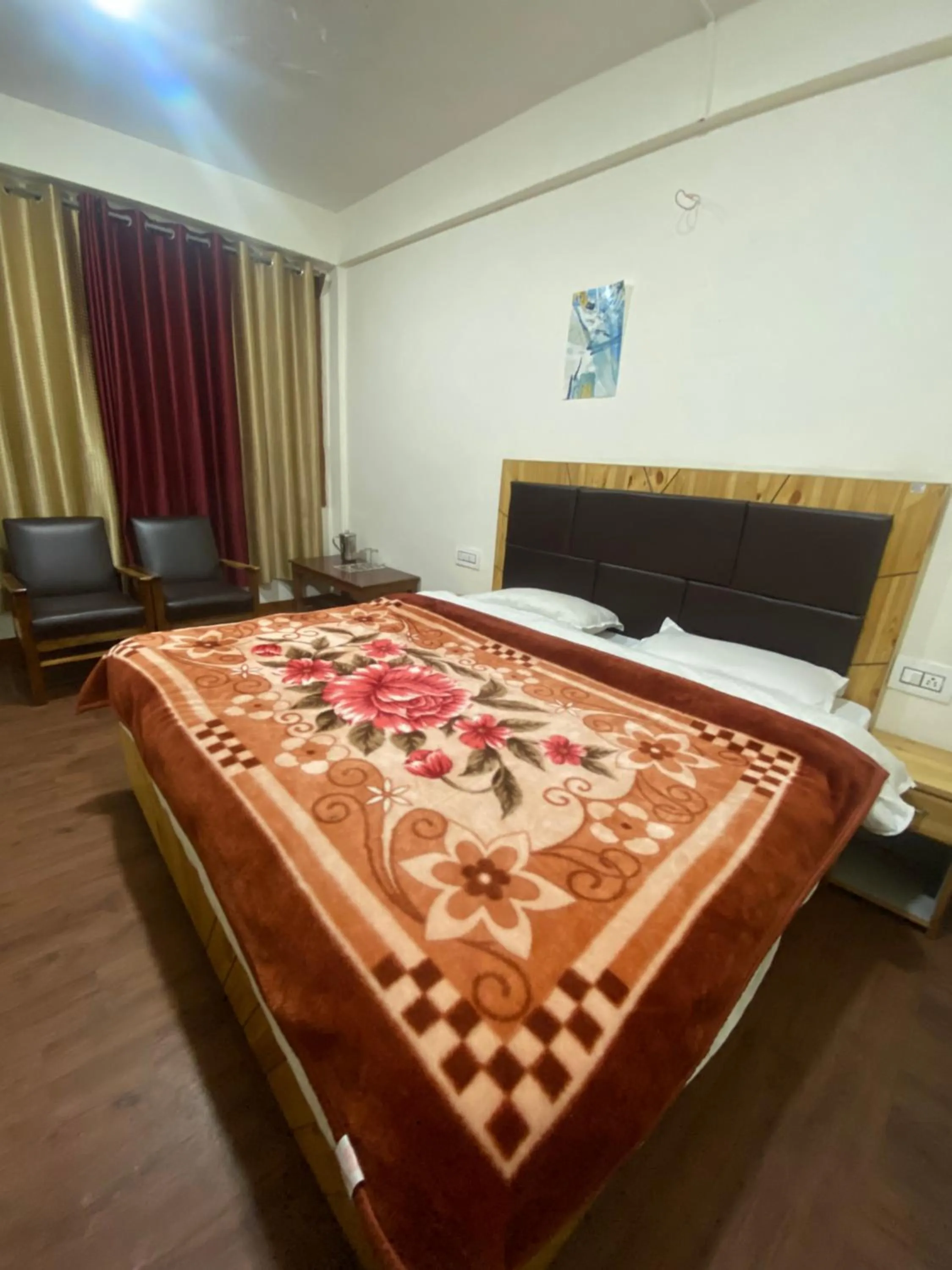Bed in The Prasher Lodge Mall Road Manali