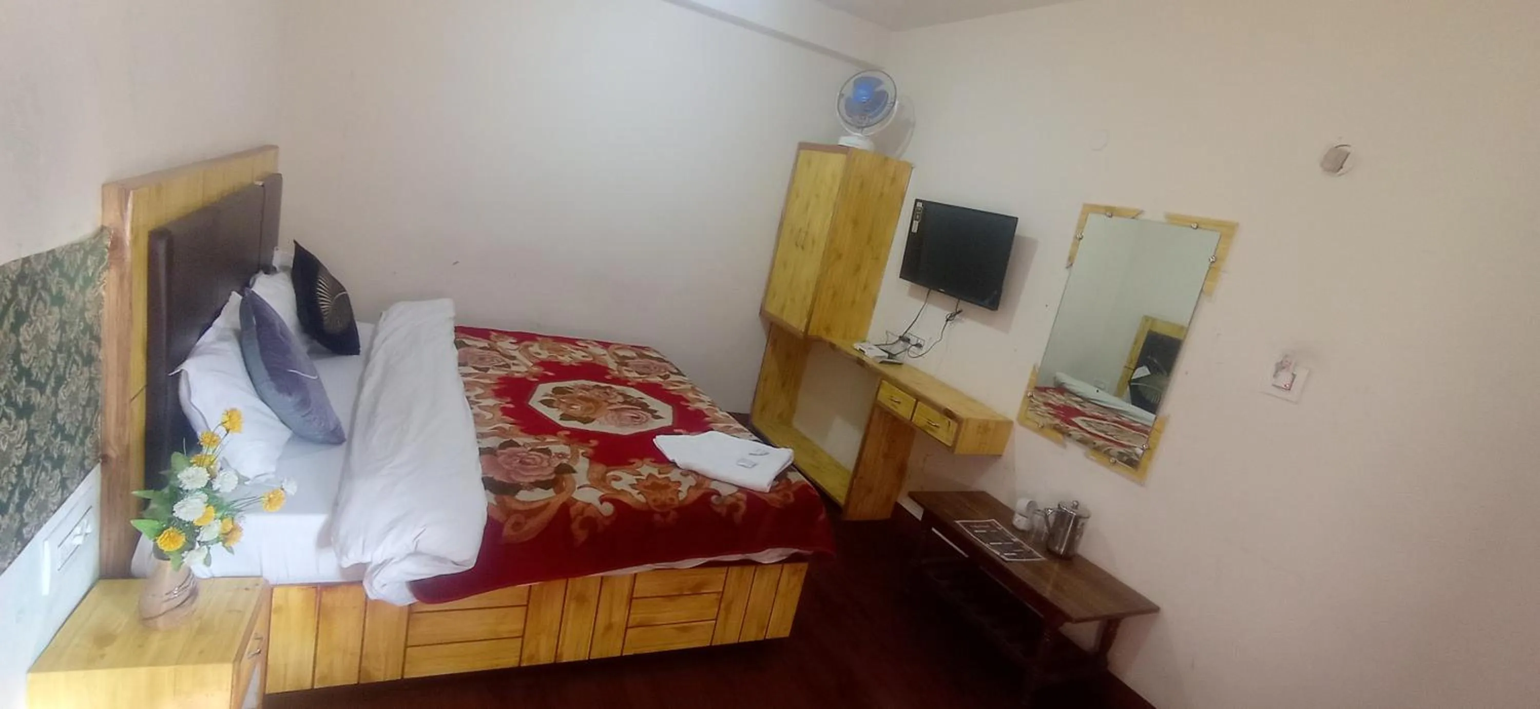 Photo of the whole room in The Prasher Lodge Mall Road Manali