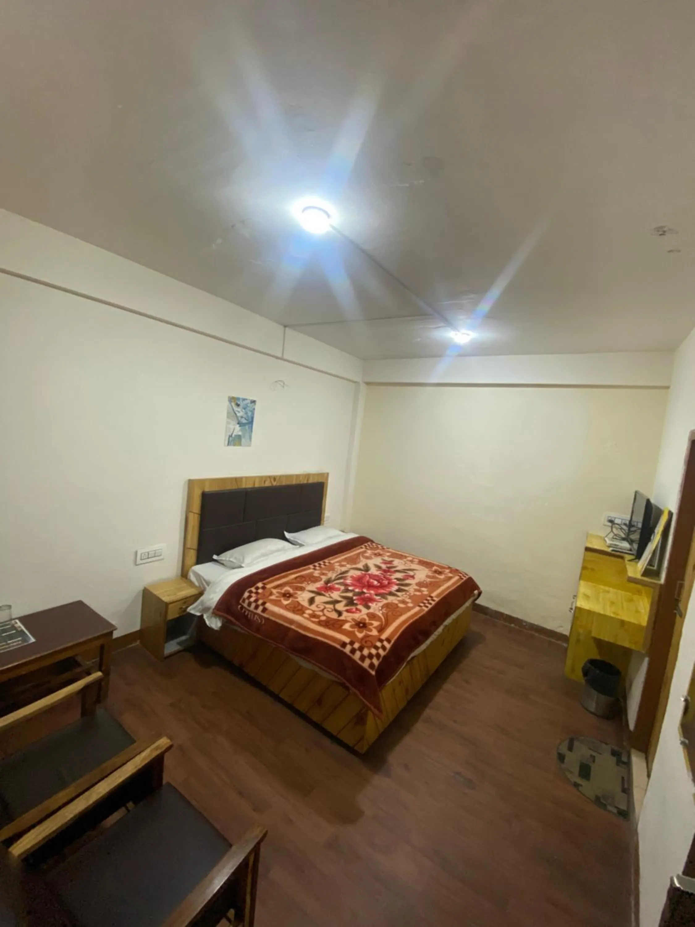 Bed in The Prasher Lodge Mall Road Manali