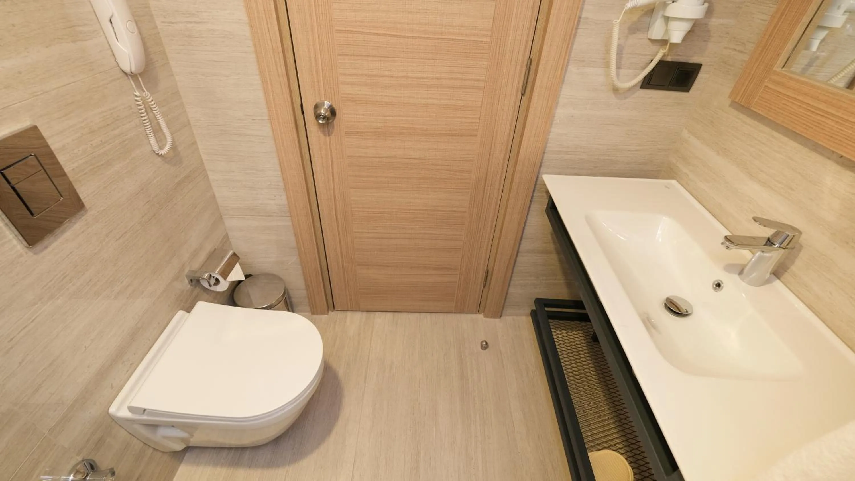 Toilet in Alesta Seaside Residence