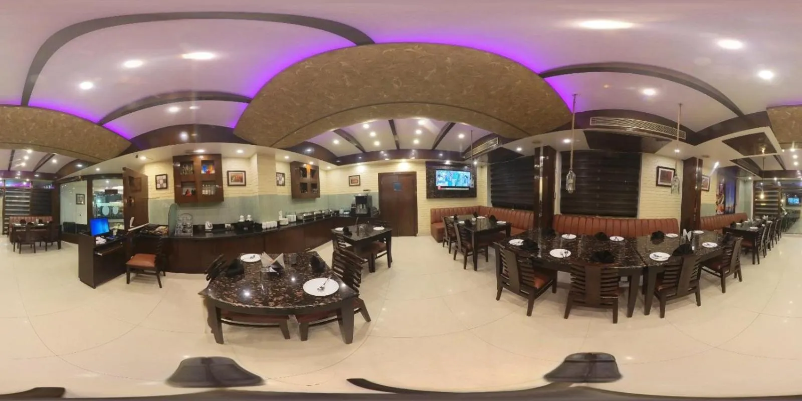 Restaurant/places to eat in Hotel Comfort Inn Bl