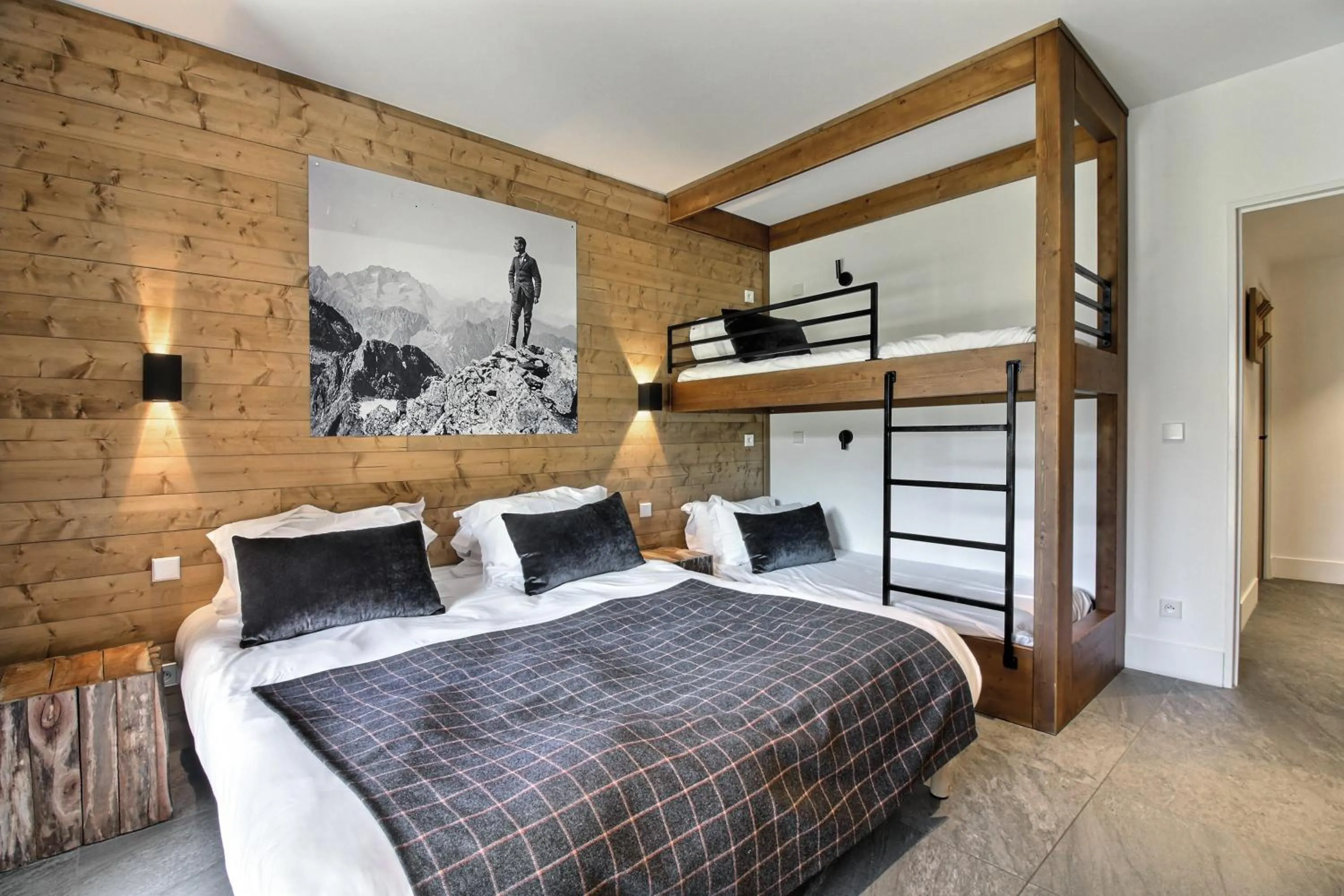 Bed in Pure Montagne Resort & Spa