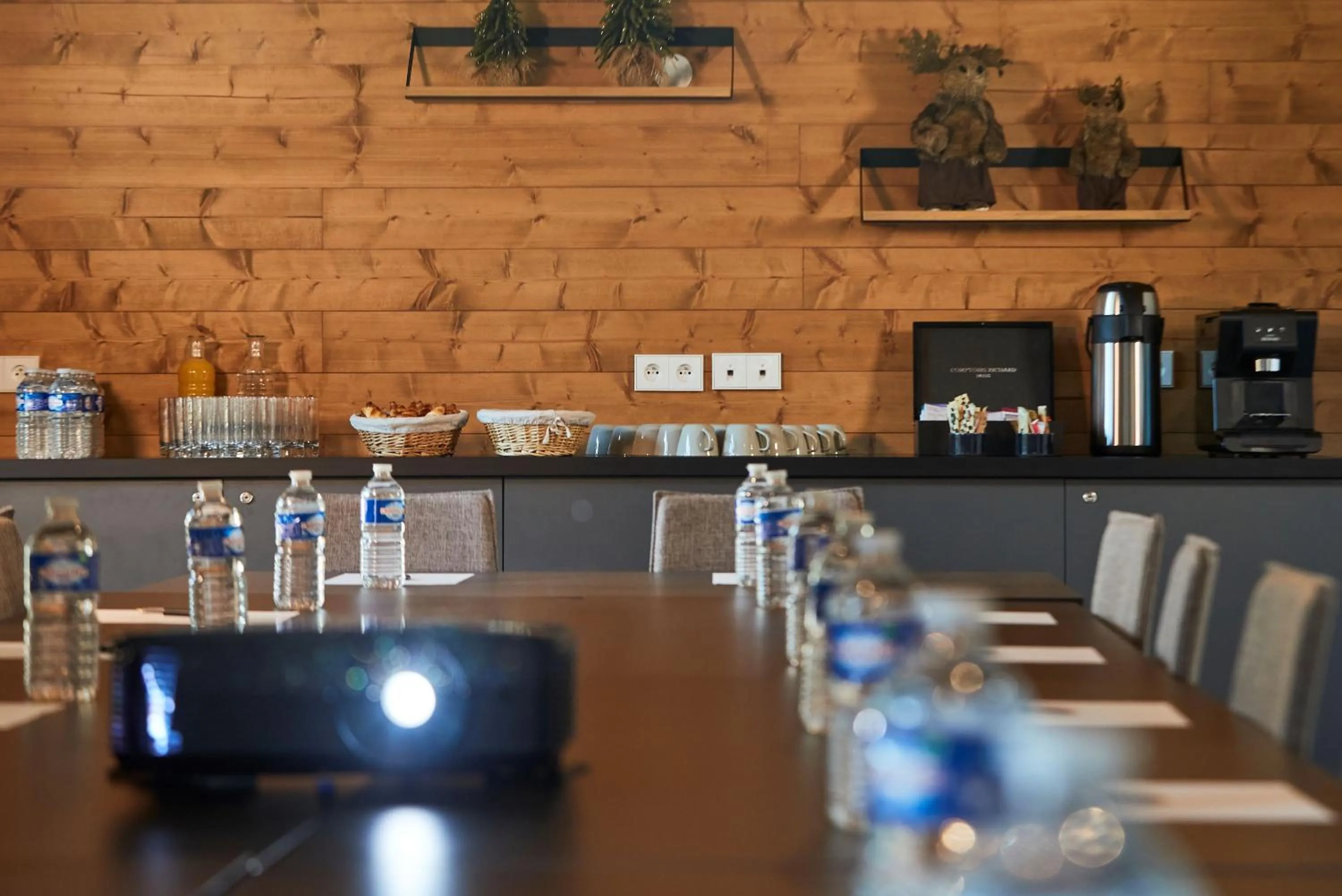 Meeting/conference room in Pure Montagne Resort & Spa