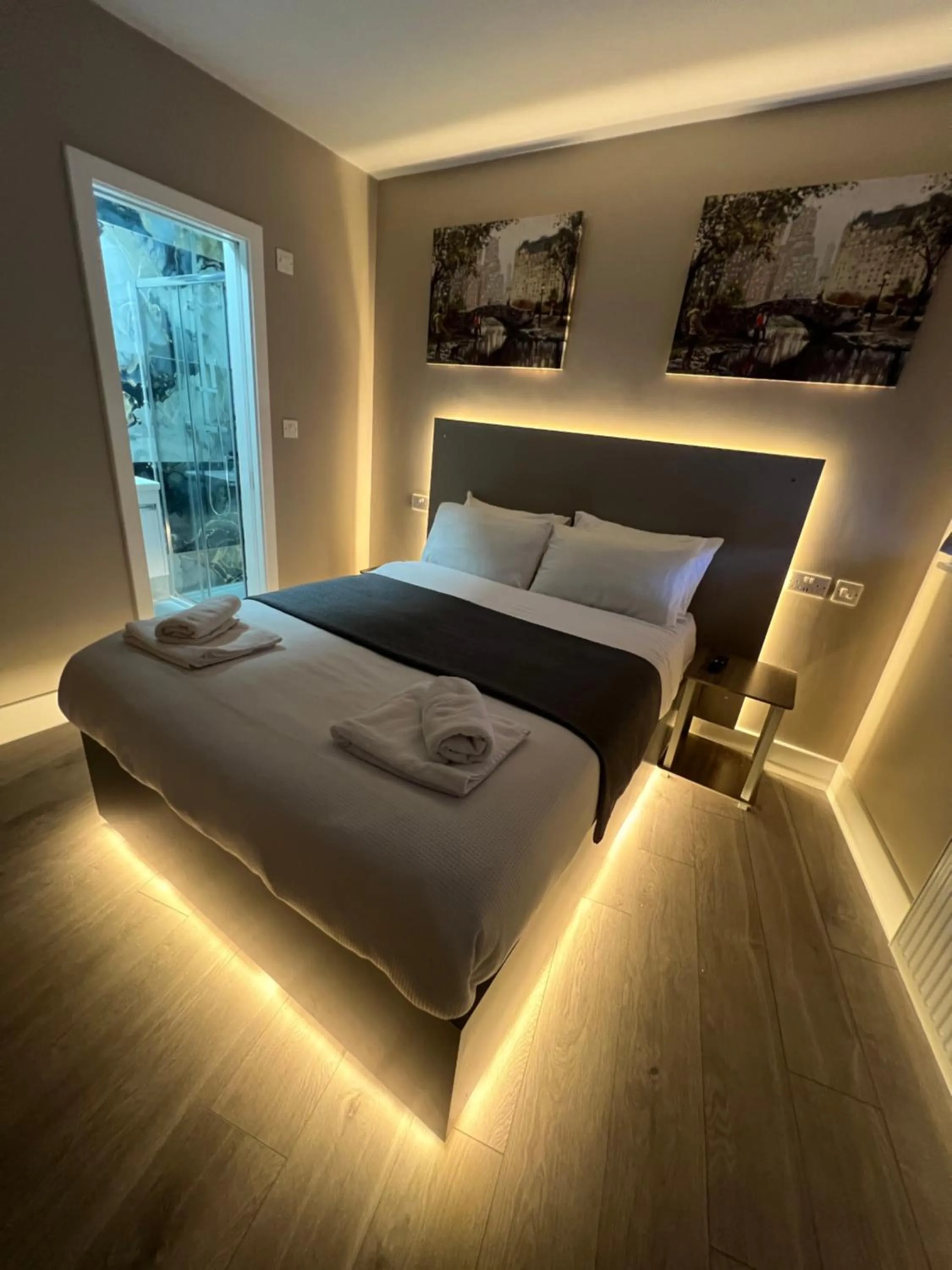 Bed in Paragraph Edmonton