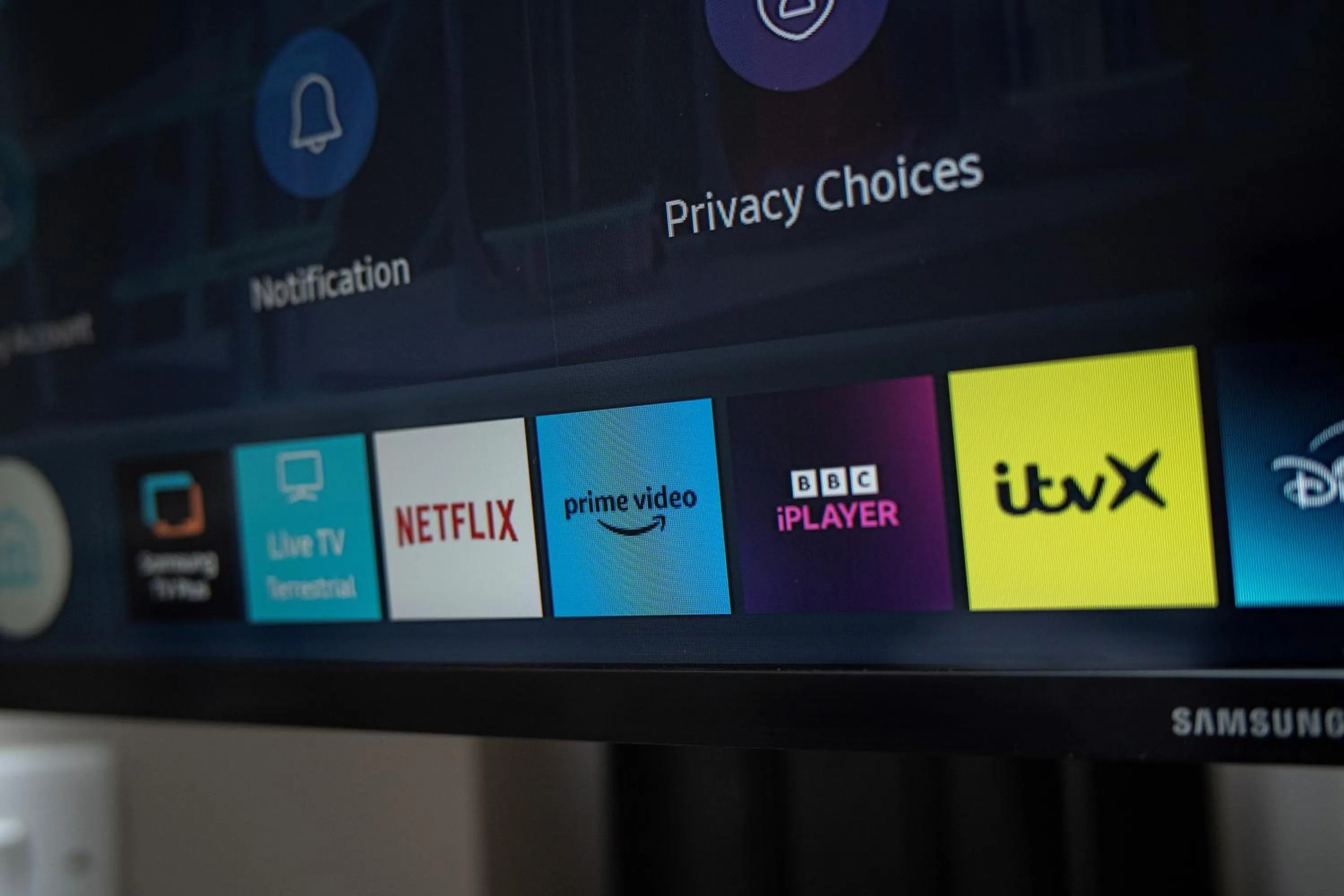 TV and multimedia in Paragraph Edmonton