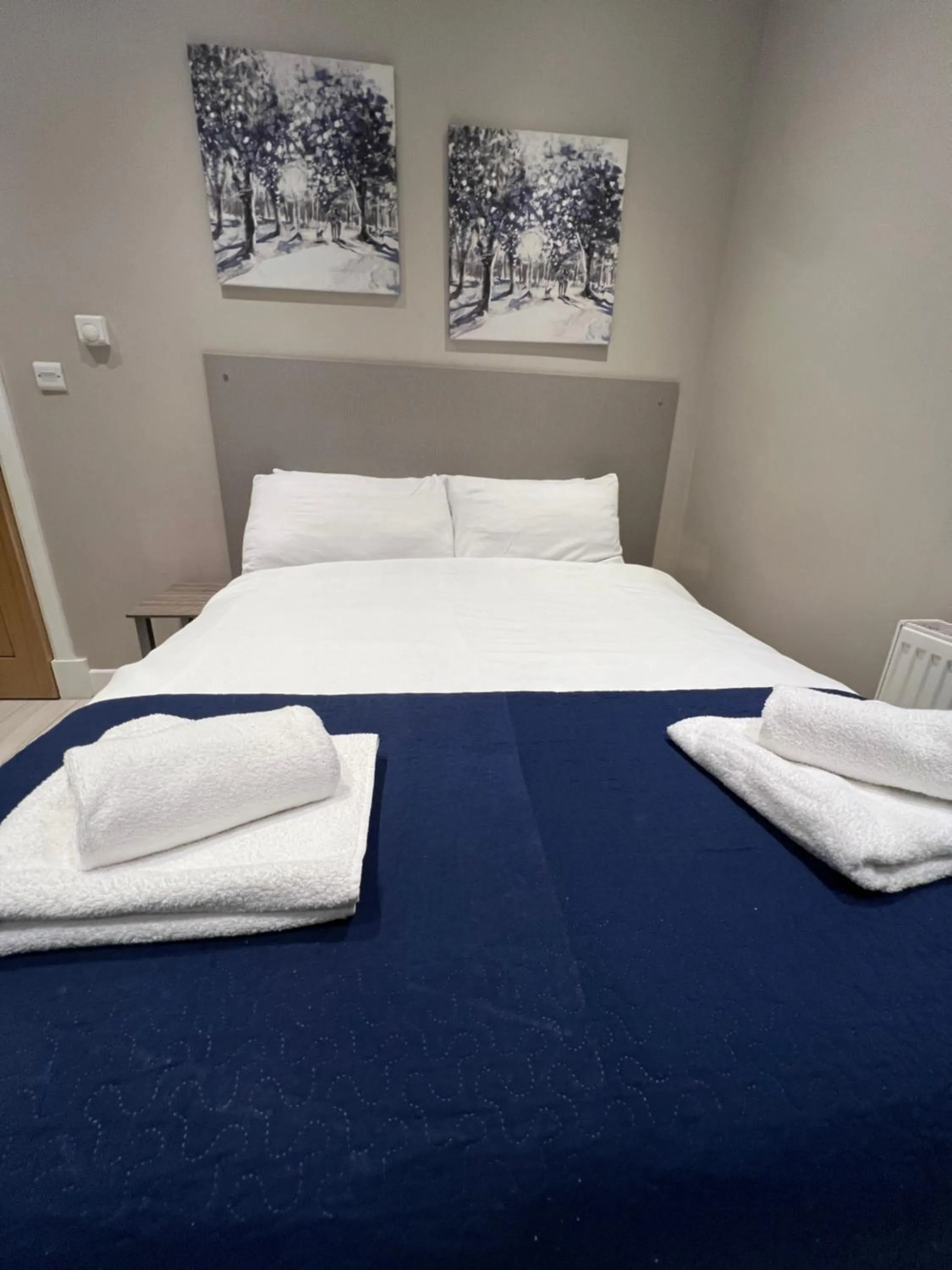 Bed in Paragraph Edmonton