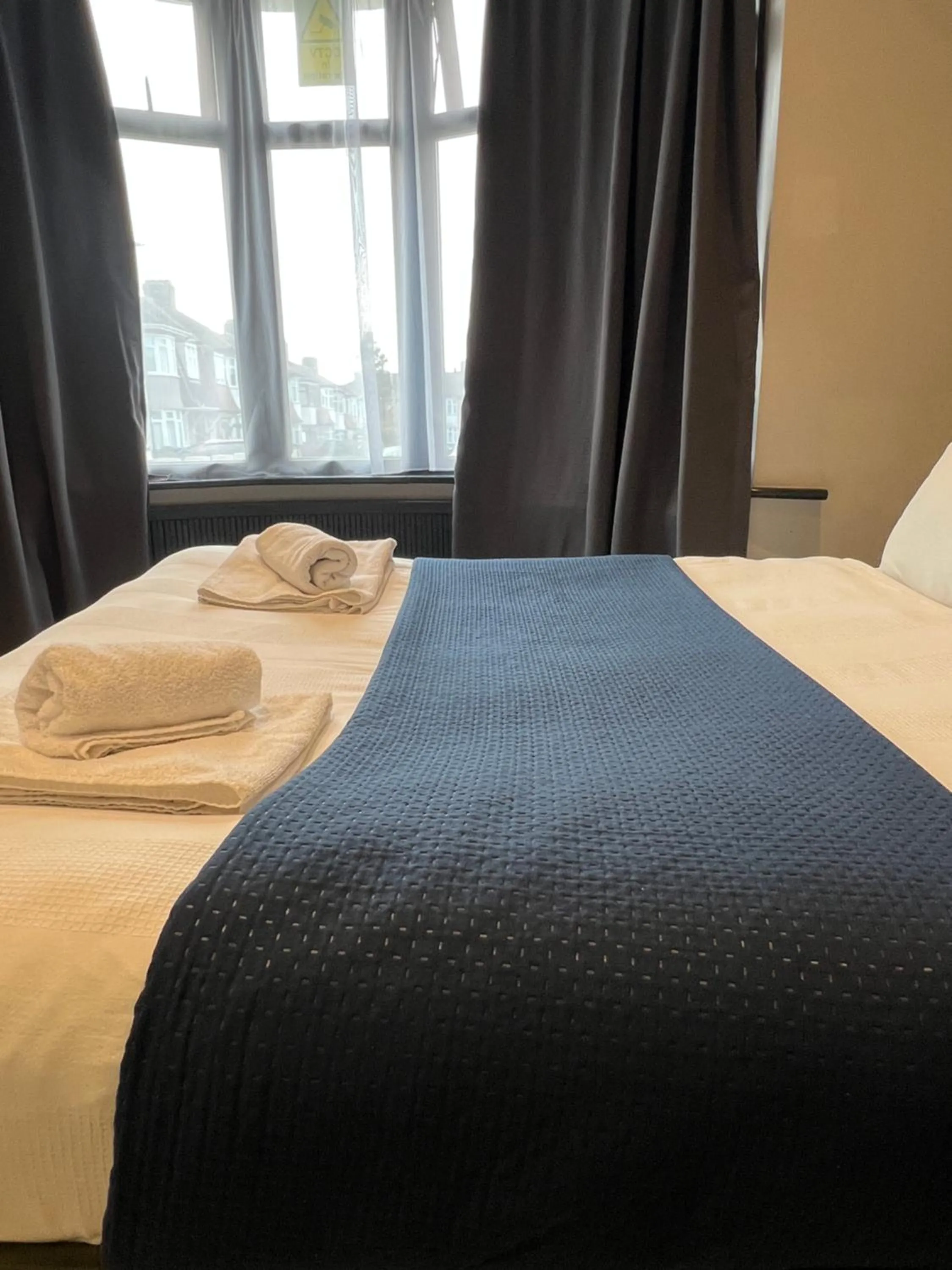 Bed in Paragraph Edmonton