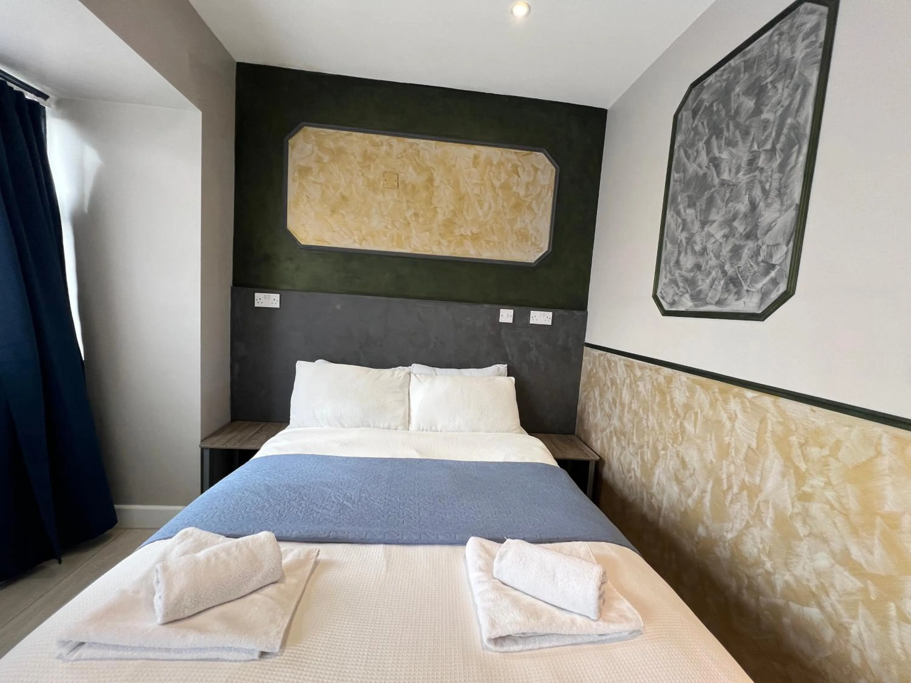 Bed in Paragraph Edmonton