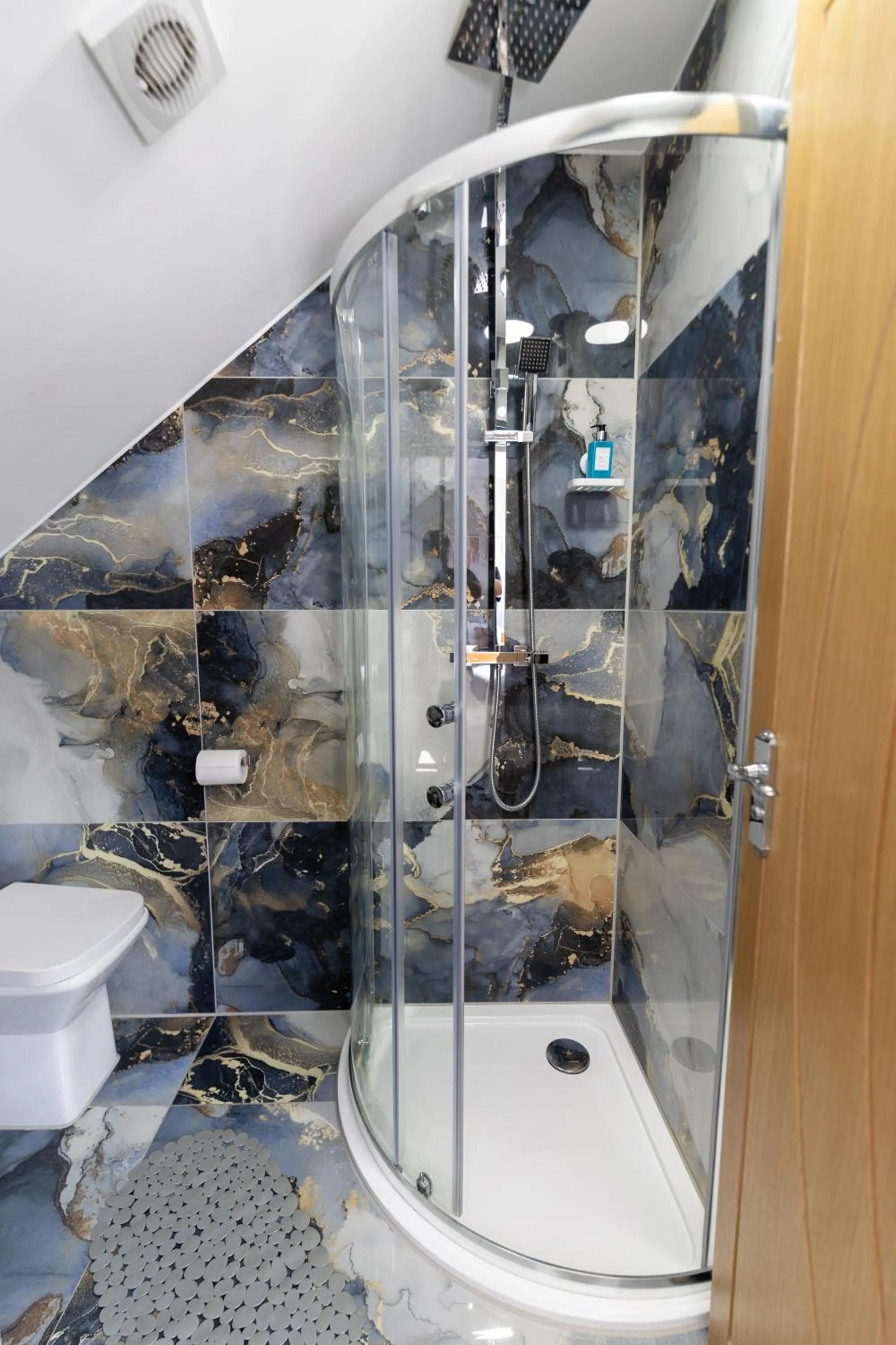 Shower in Paragraph Edmonton