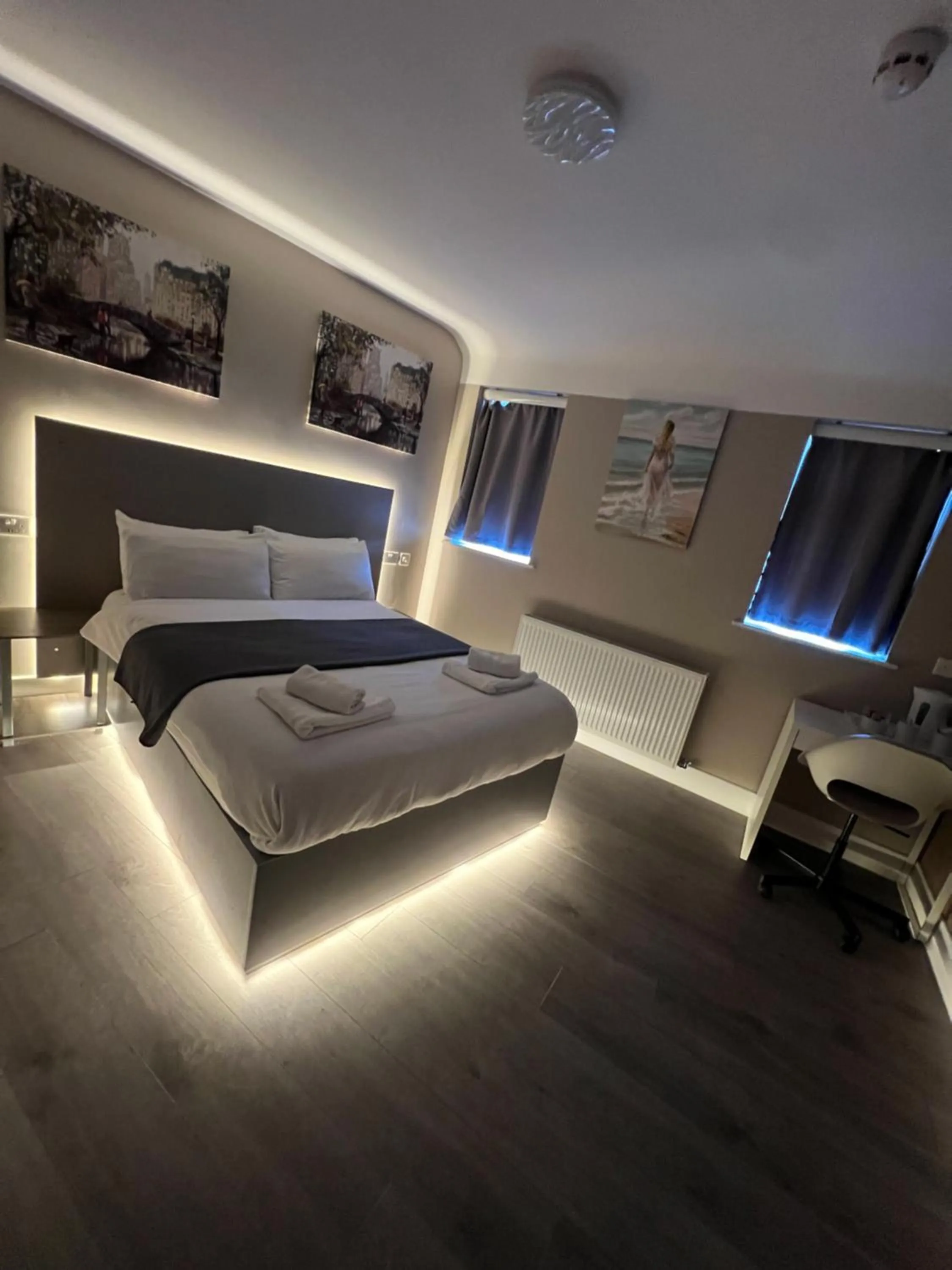 Bed in Paragraph Edmonton