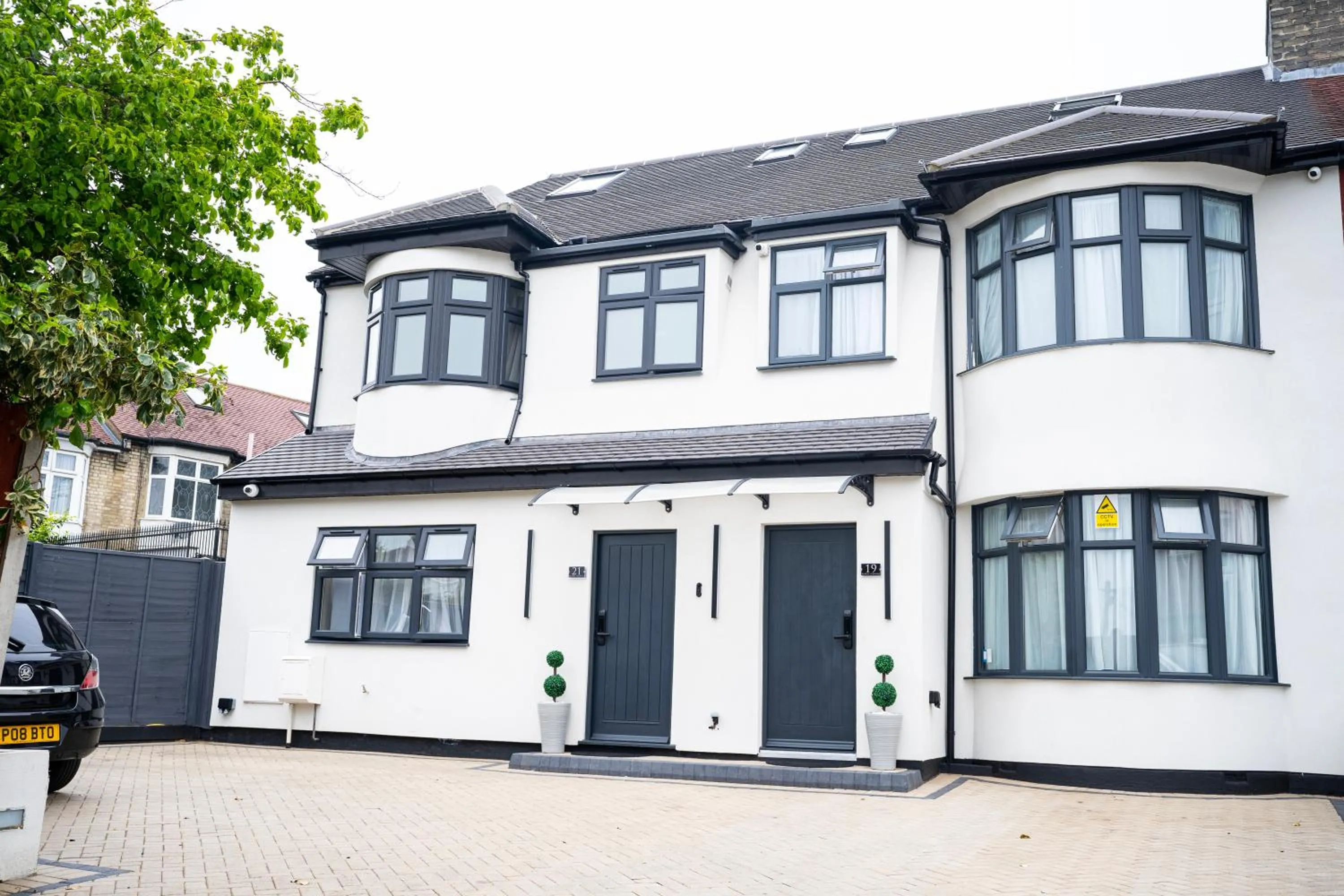 Property building in Paragraph Edmonton