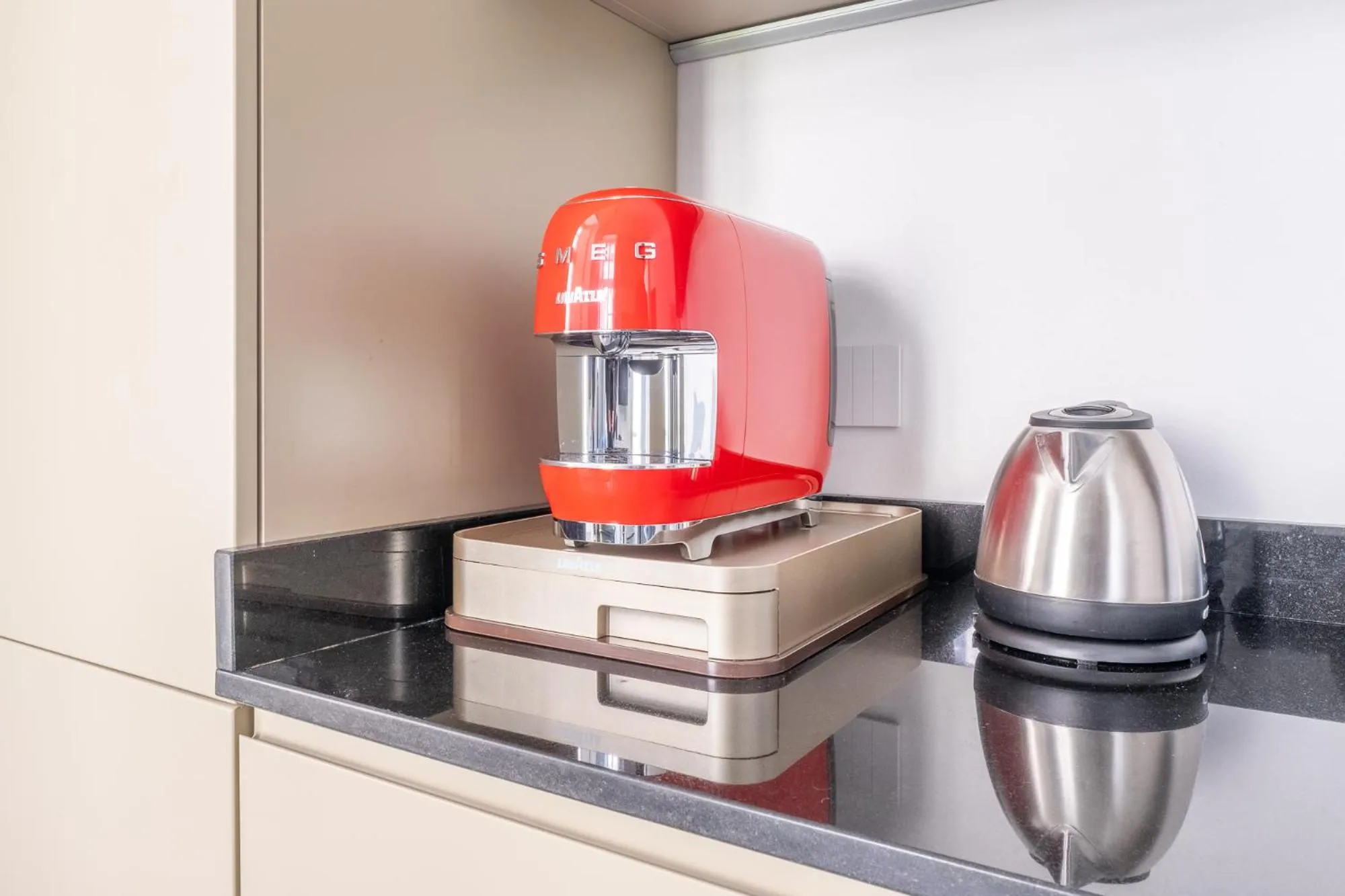 Coffee/tea facilities in Oriana Homèl Torino