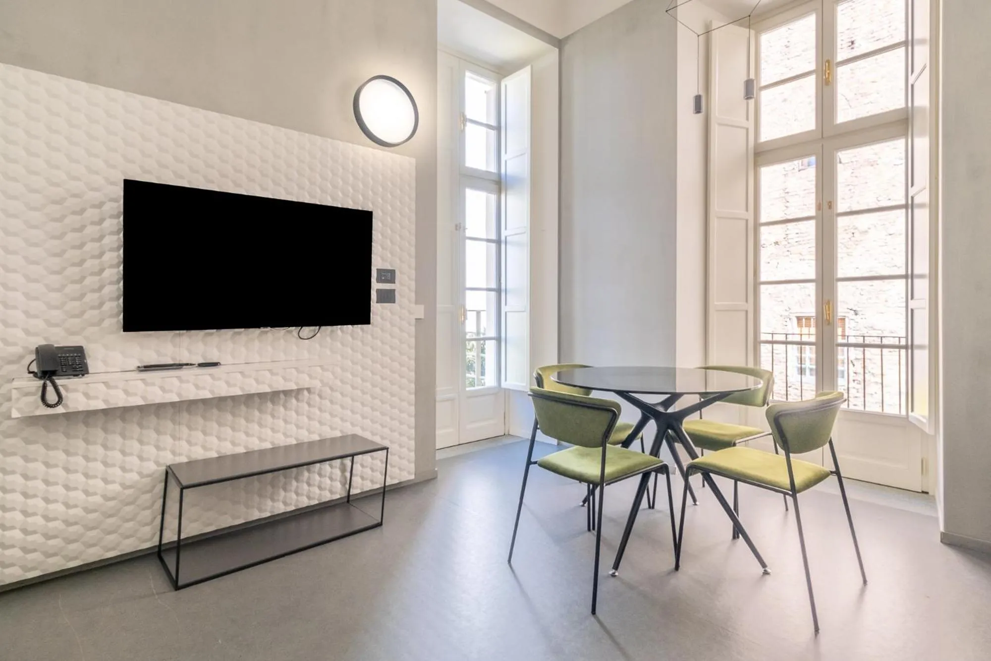 TV and multimedia in Oriana Homèl Torino