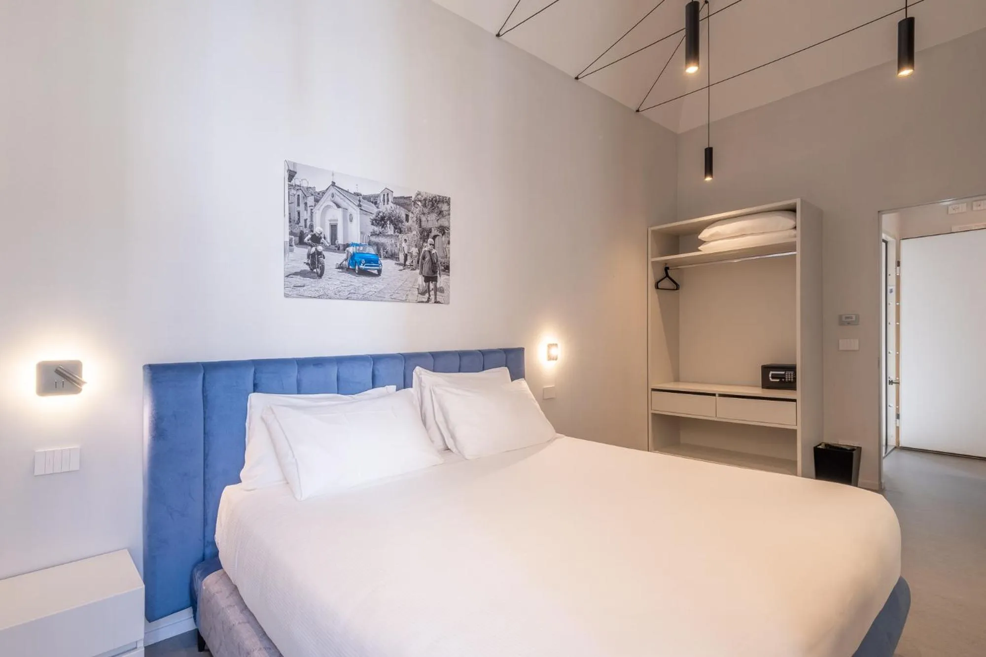 Bedroom, Bed in Oriana Homèl Torino