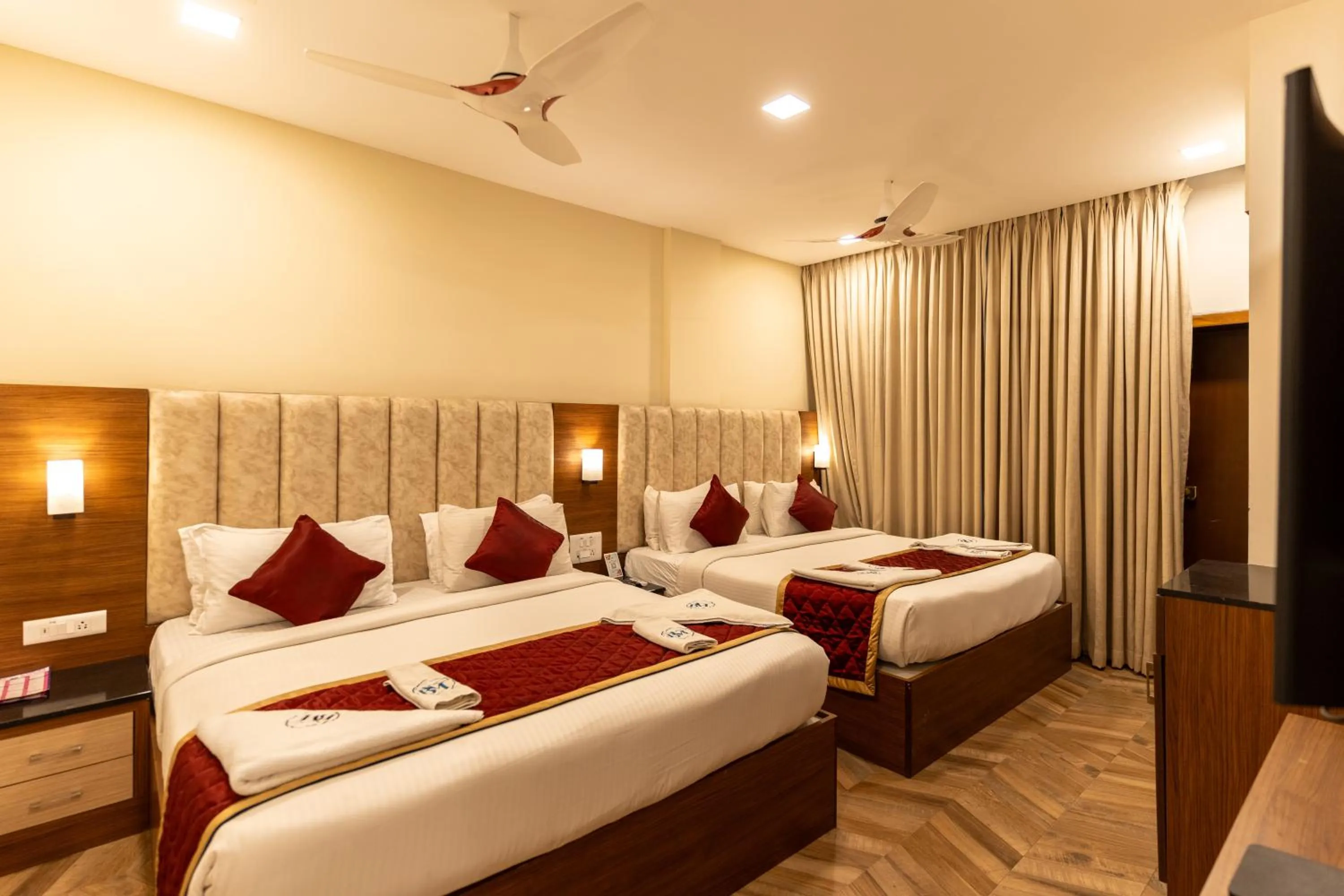 Bedroom, Bed in HOTEL BLUEMOON