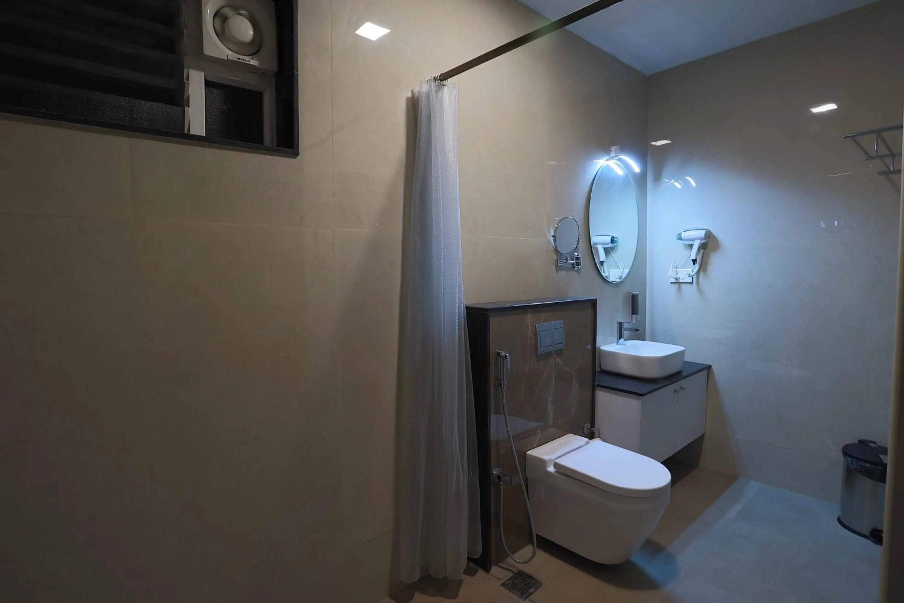 Bathroom in HOTEL BLUEMOON