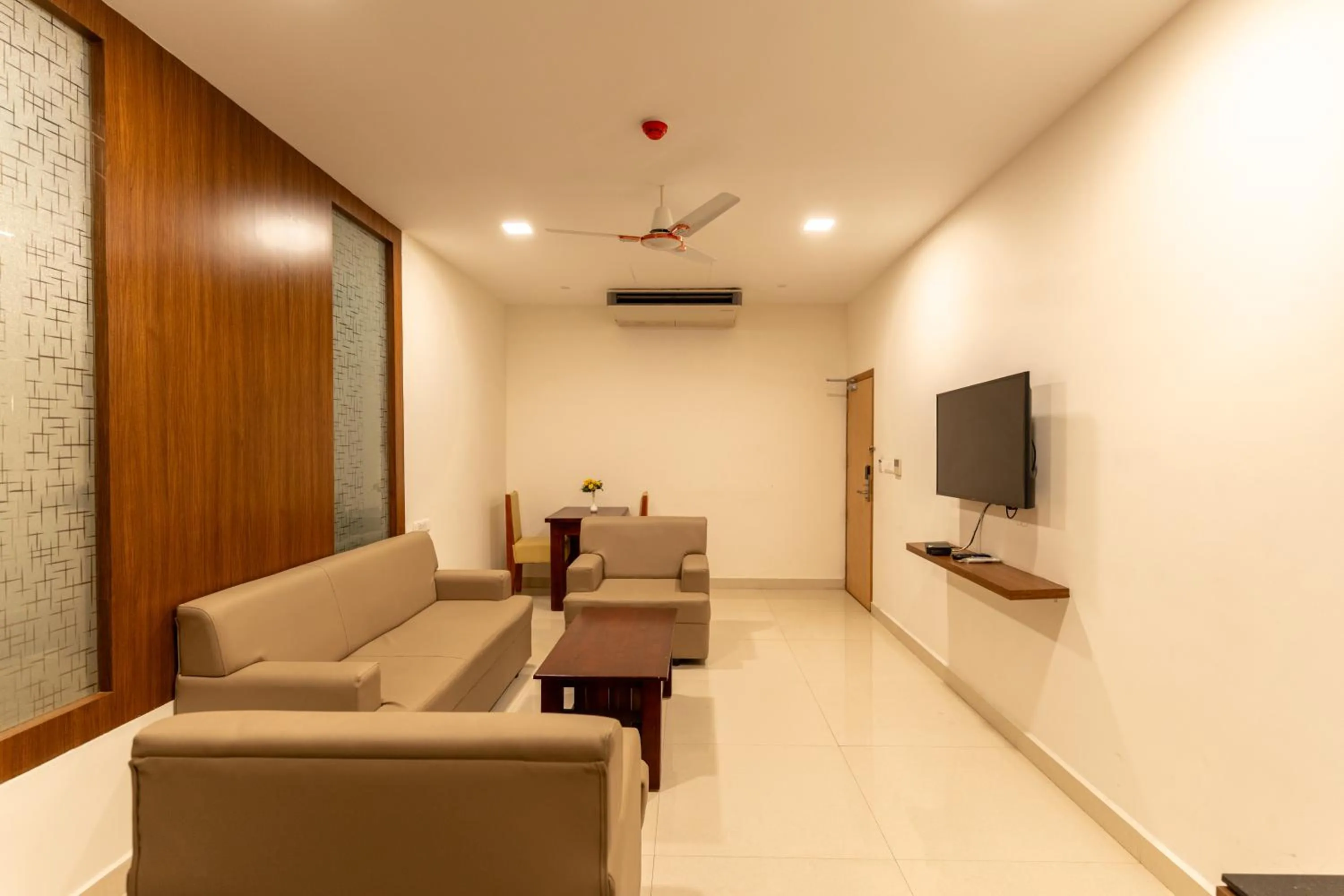 Seating area in HOTEL BLUEMOON