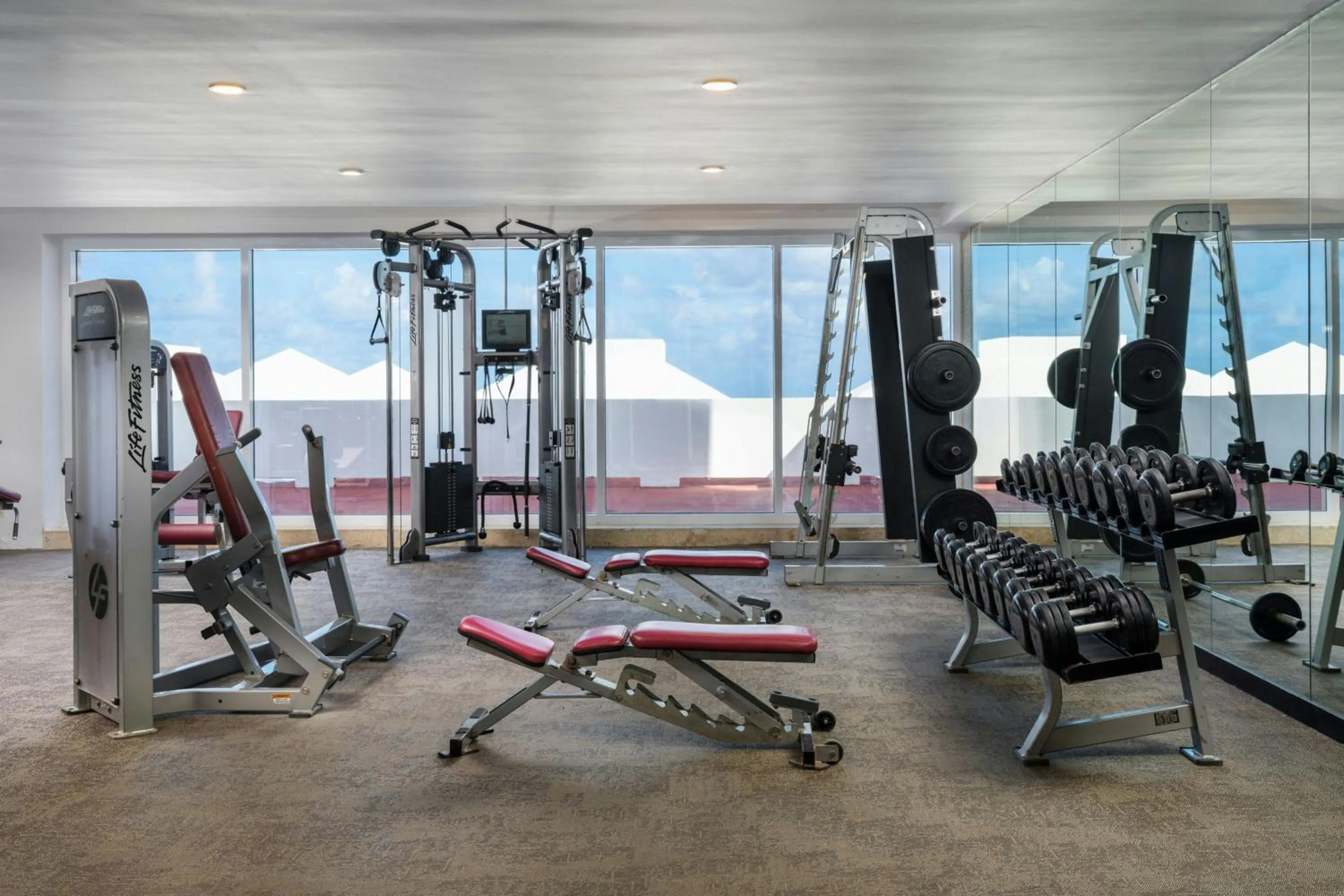 Fitness centre/facilities in The Westin Cancun Resort Villas & Spa