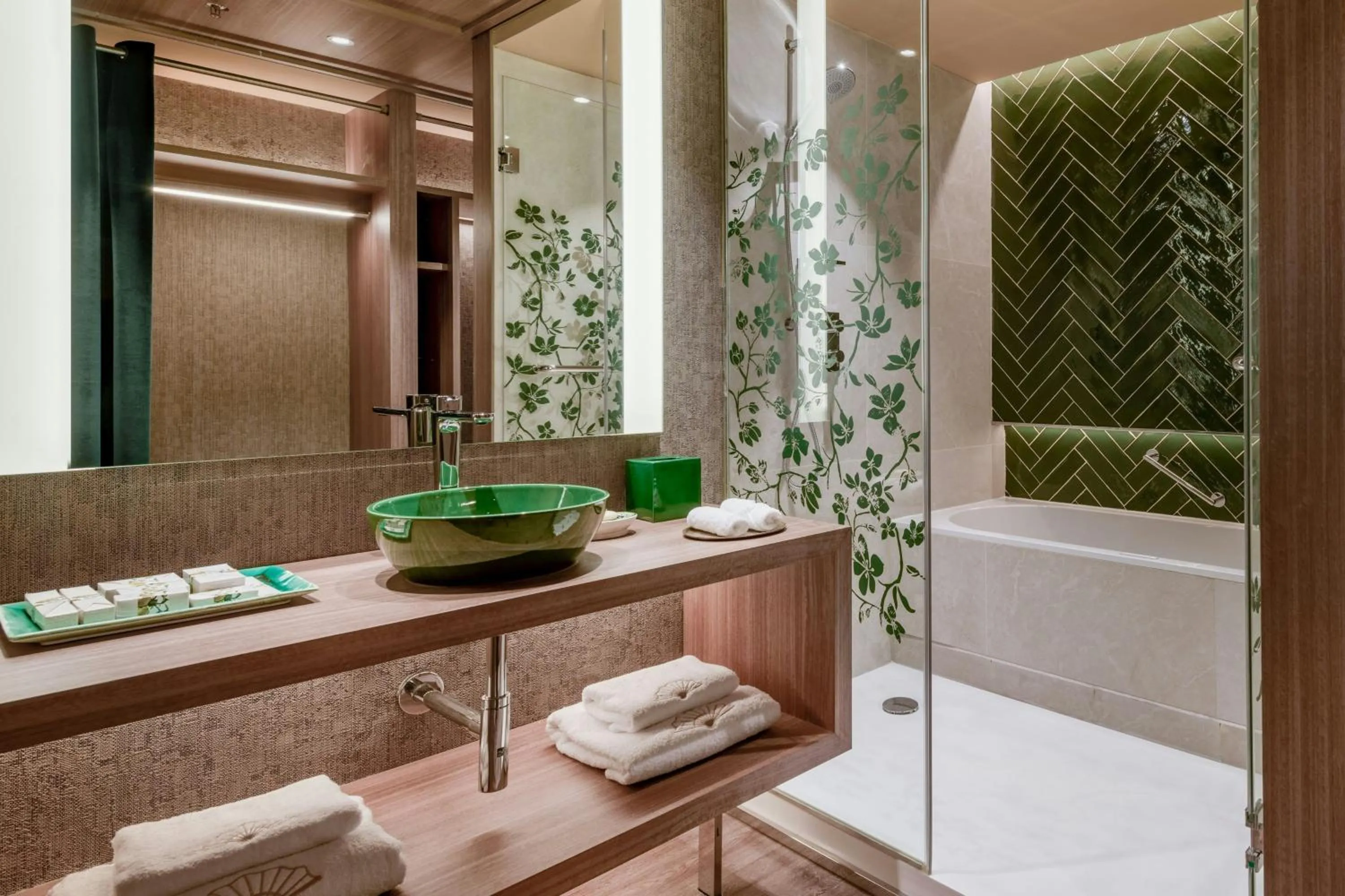 Photo of the whole room in Querencia de Sevilla, Autograph Collection