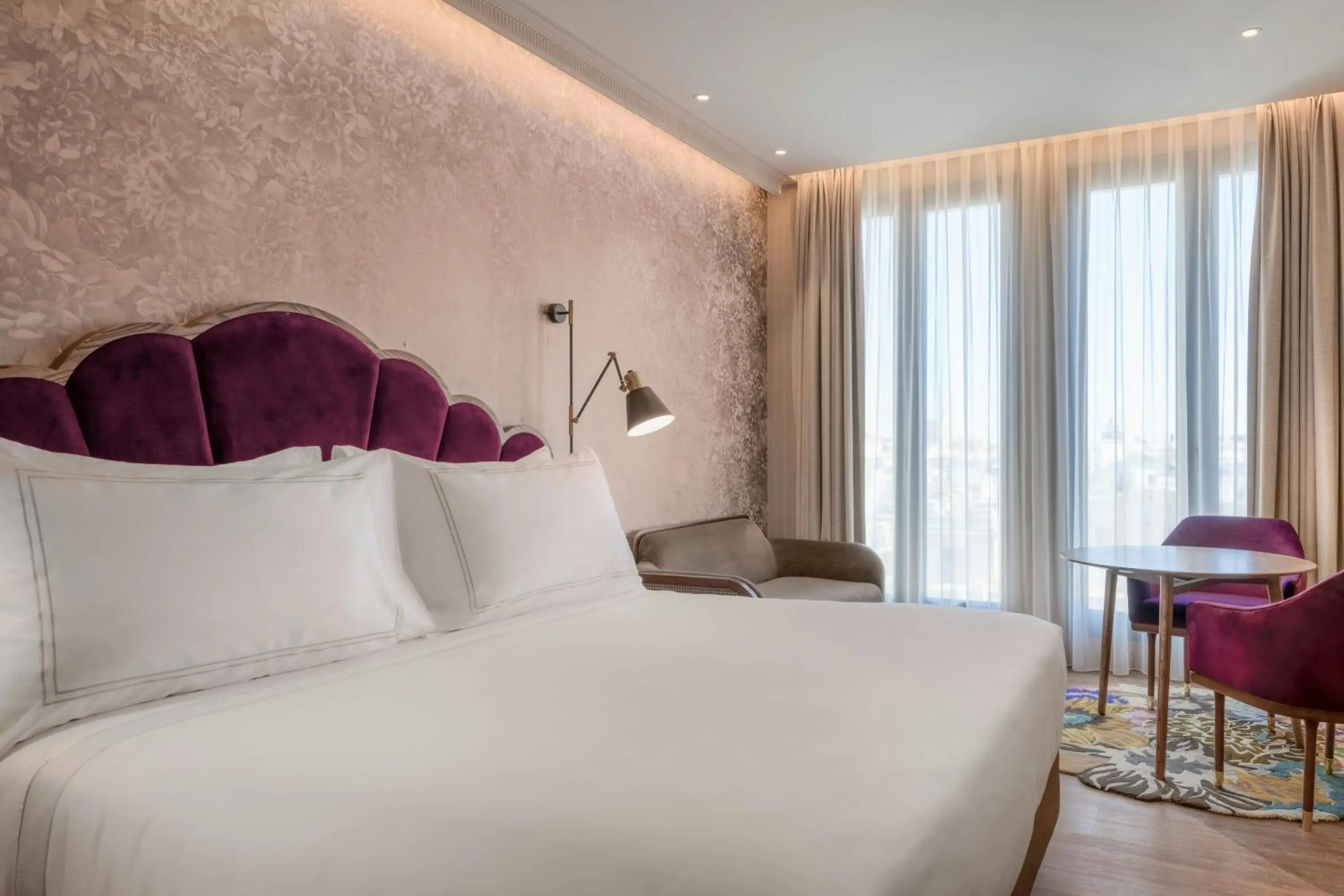 Photo of the whole room, Bed in Querencia de Sevilla, Autograph Collection