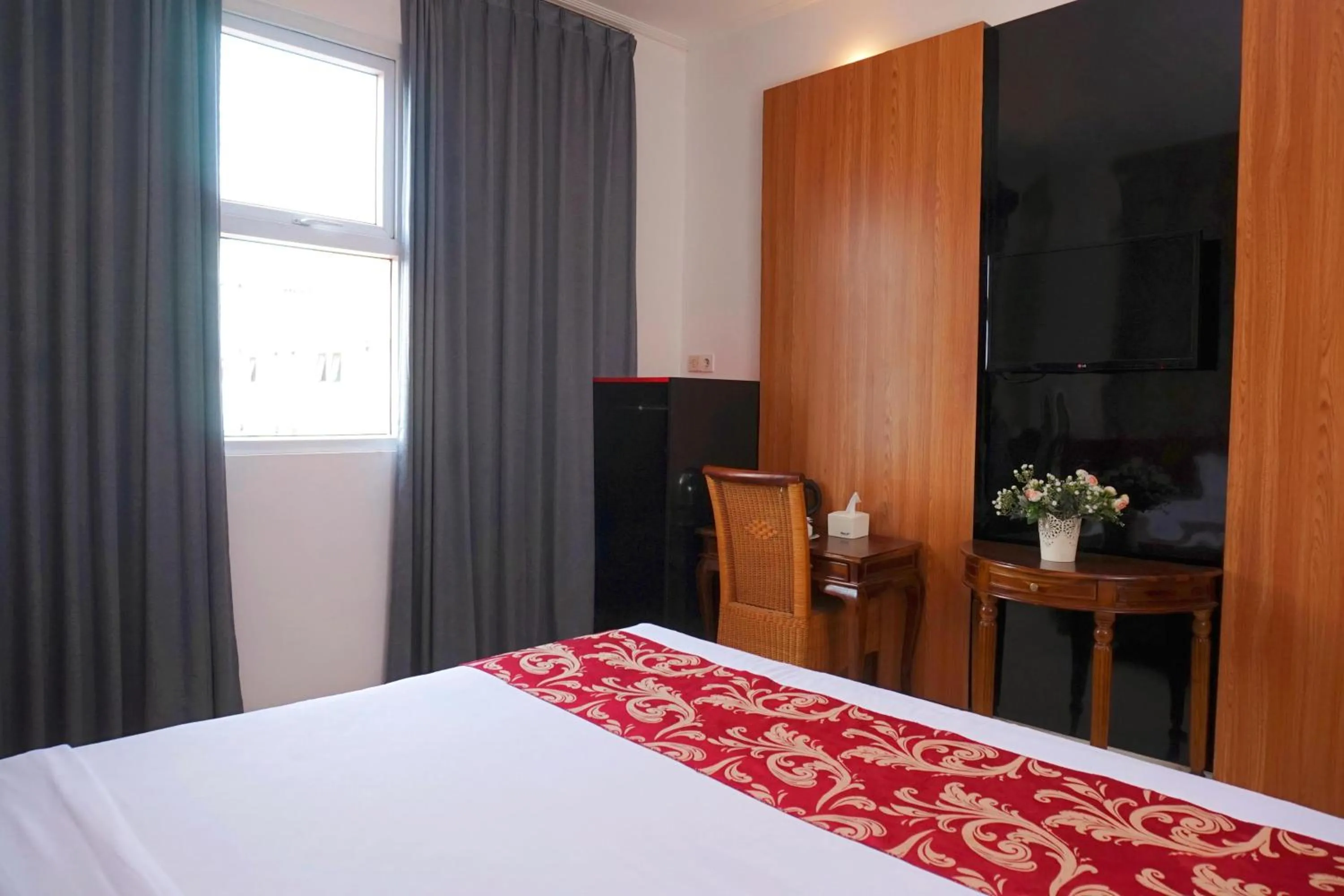 Bed in Marilyn Hotel Serpong