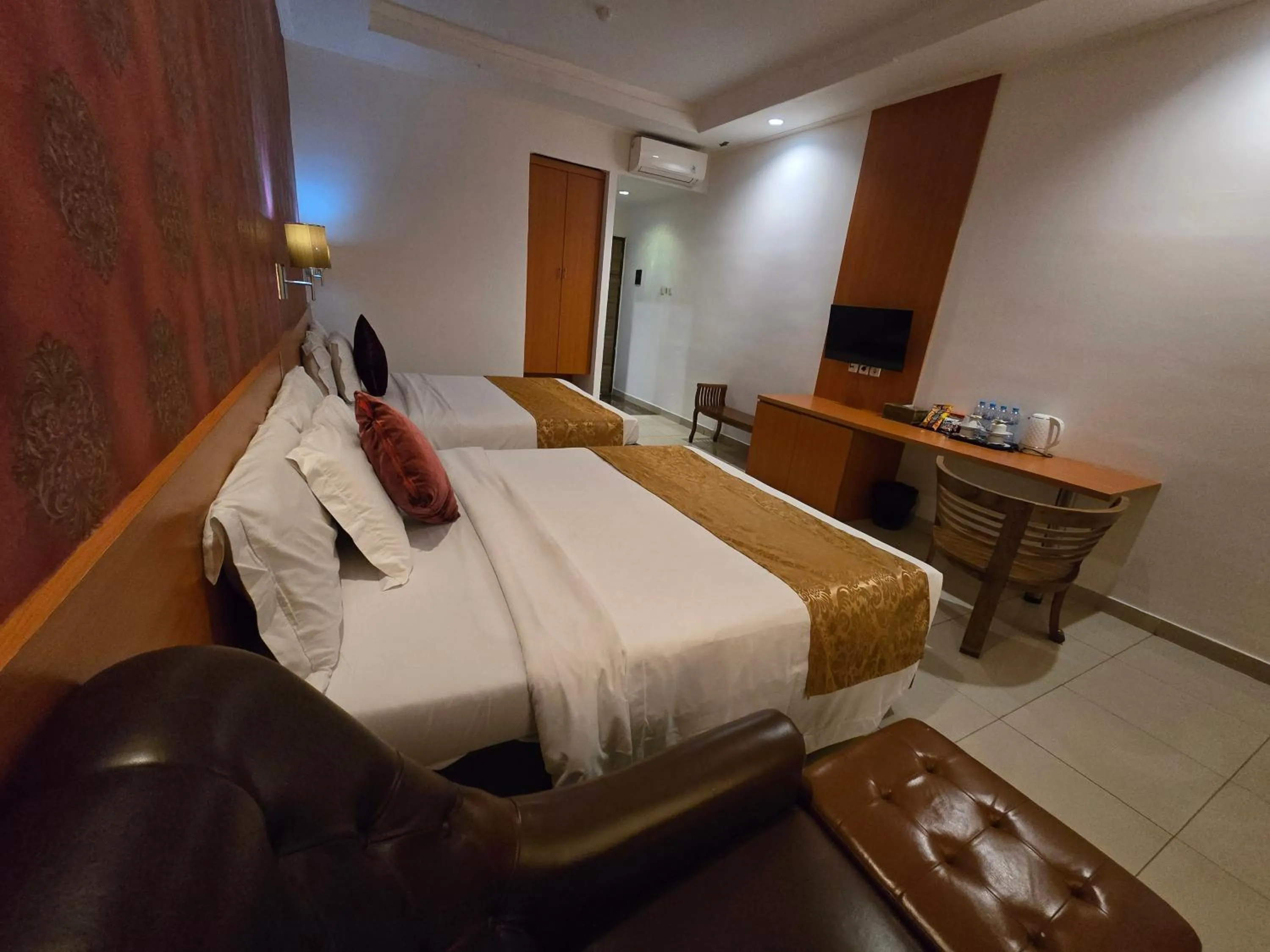 Bed in Marilyn Hotel Serpong