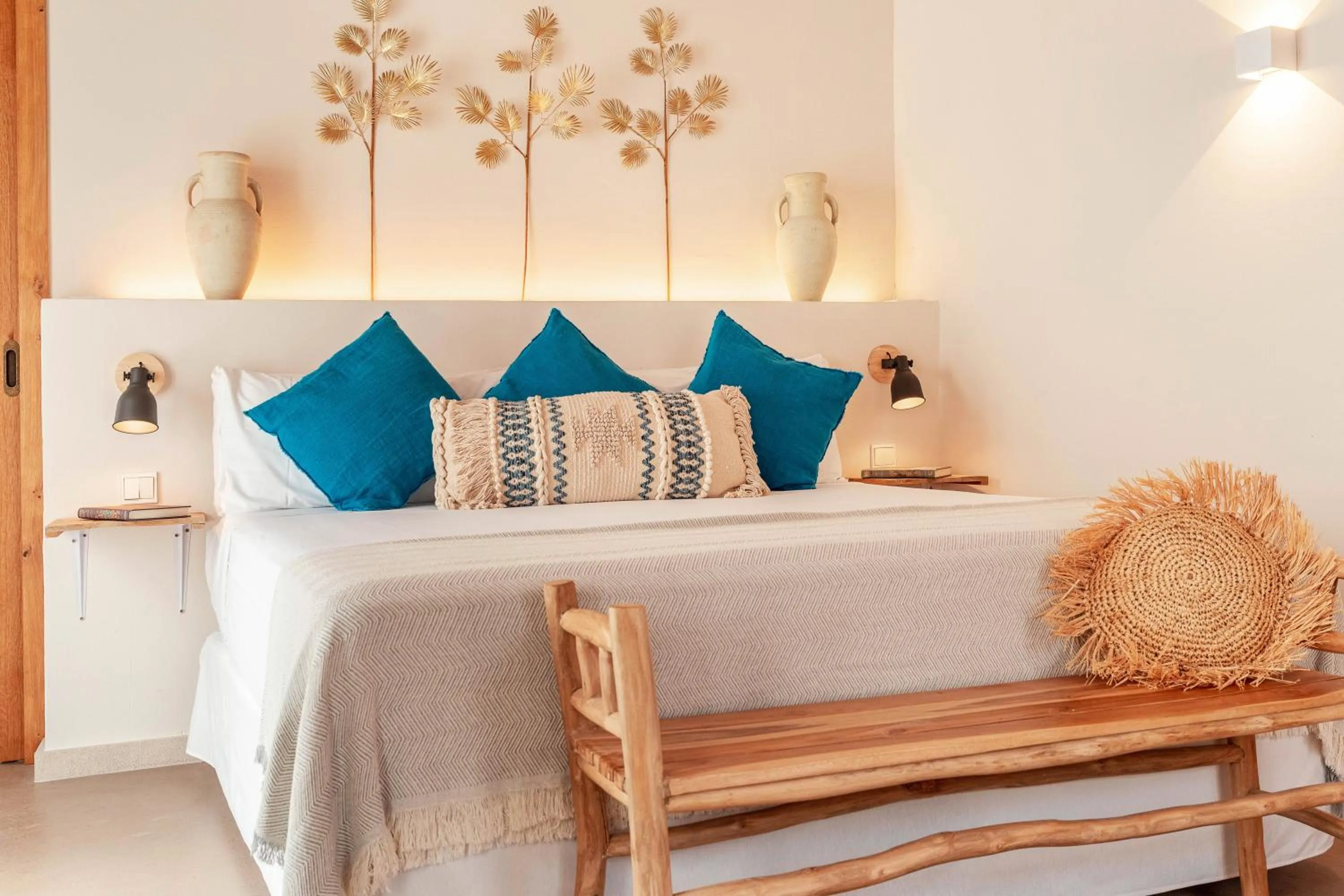 Bed in Ōrigins Hotel Boutique - Adults Only