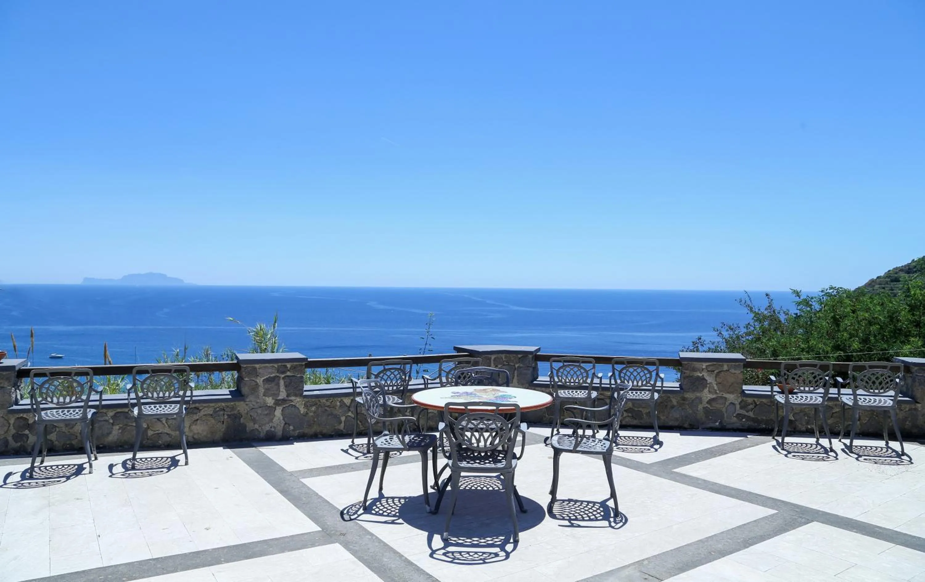 Restaurant/places to eat in Hotel Loreley